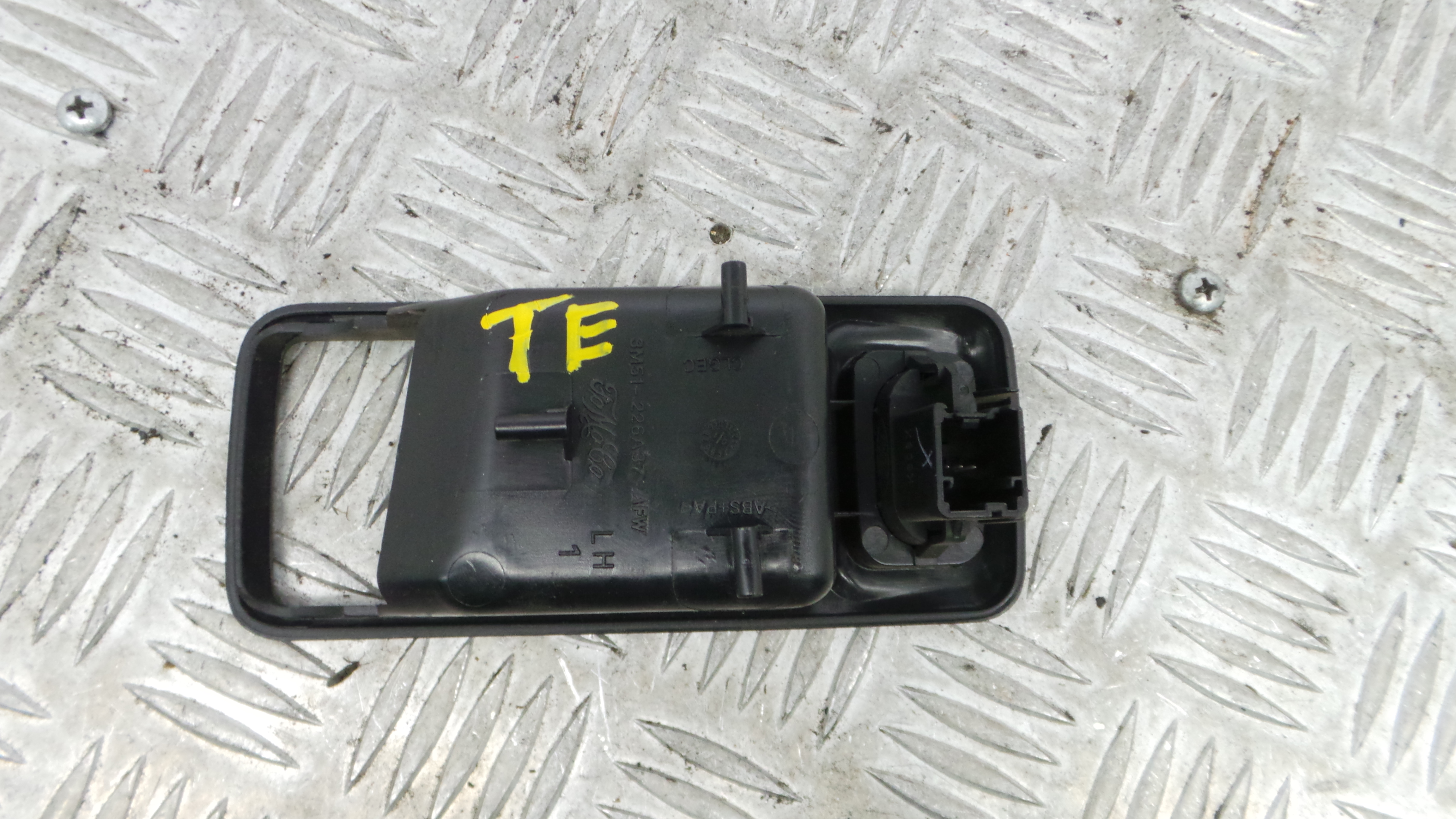 Interruptor / Comando Elevador Vidro Trás Esq 3M51-226A36-AFW - FORD FOCUS II (DA_, HCP, DP)-33641857