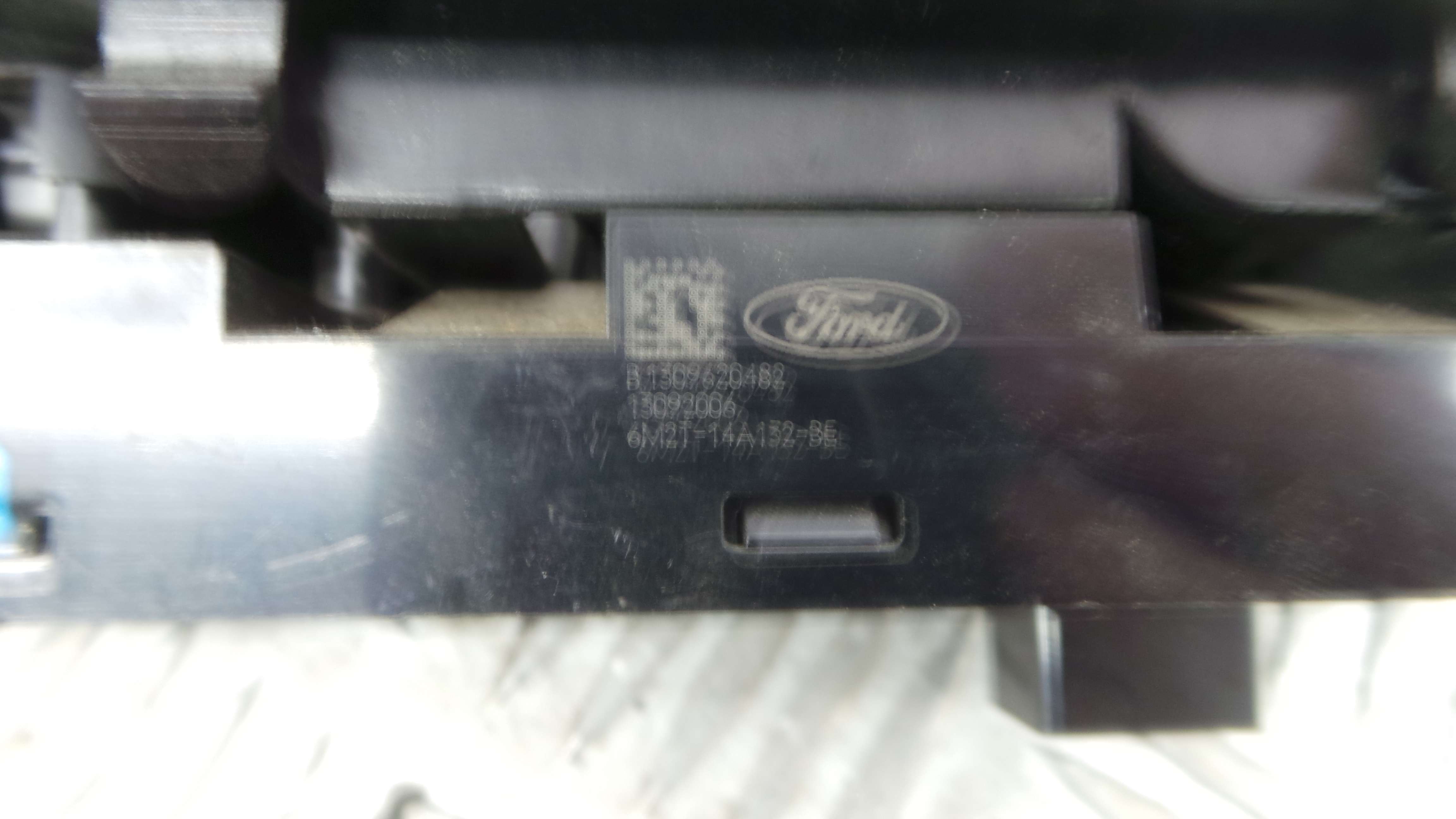 Interruptor / Comando Elevador Vidro Frente Esq 6M2T-14A132-BE - FORD S-MAX (WA6)-33641873