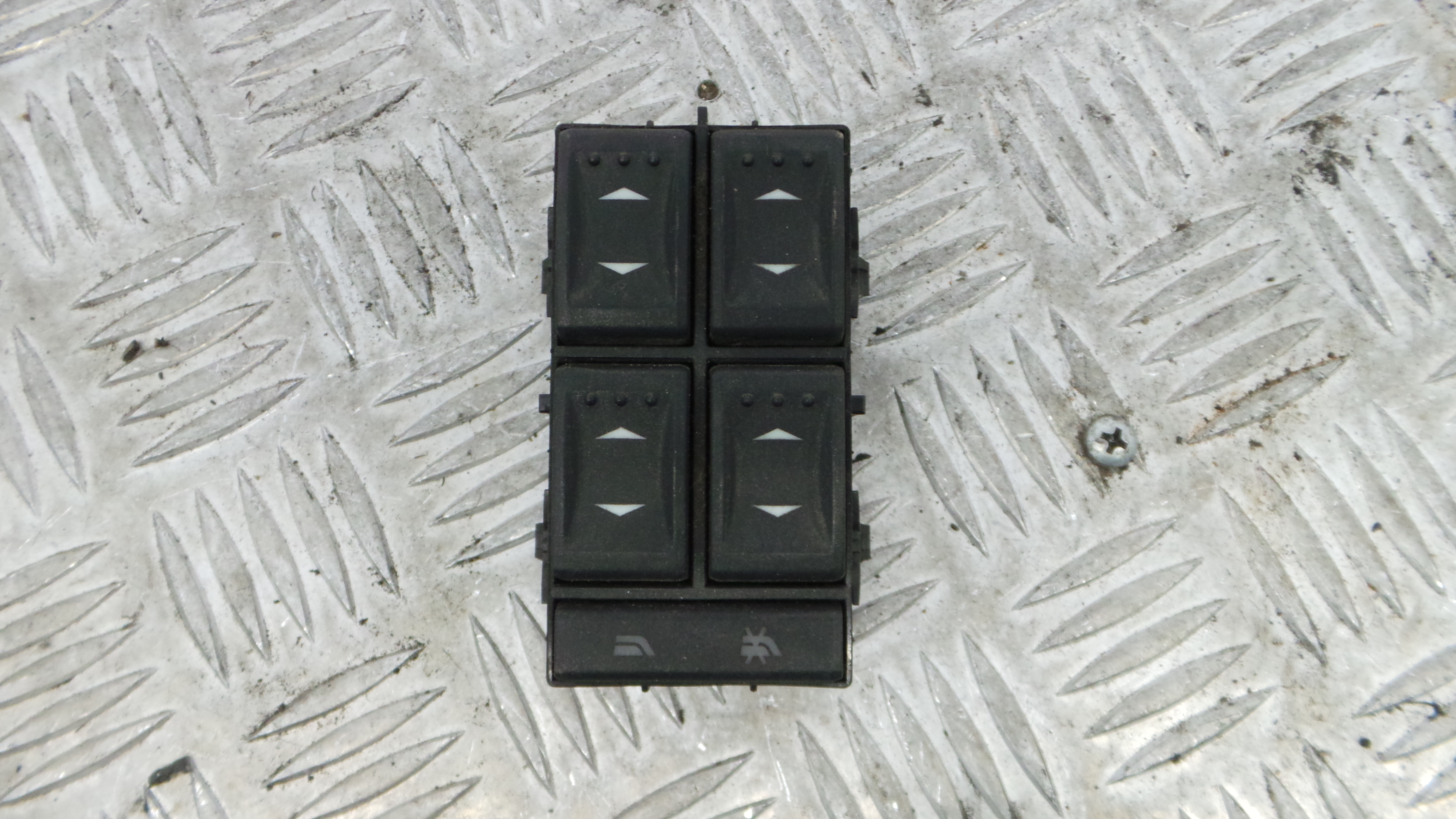 Interruptor / Comando Elevador Vidro Frente Esq  1S7T-14A132-BE - FORD MONDEO III (B5Y)-33641883