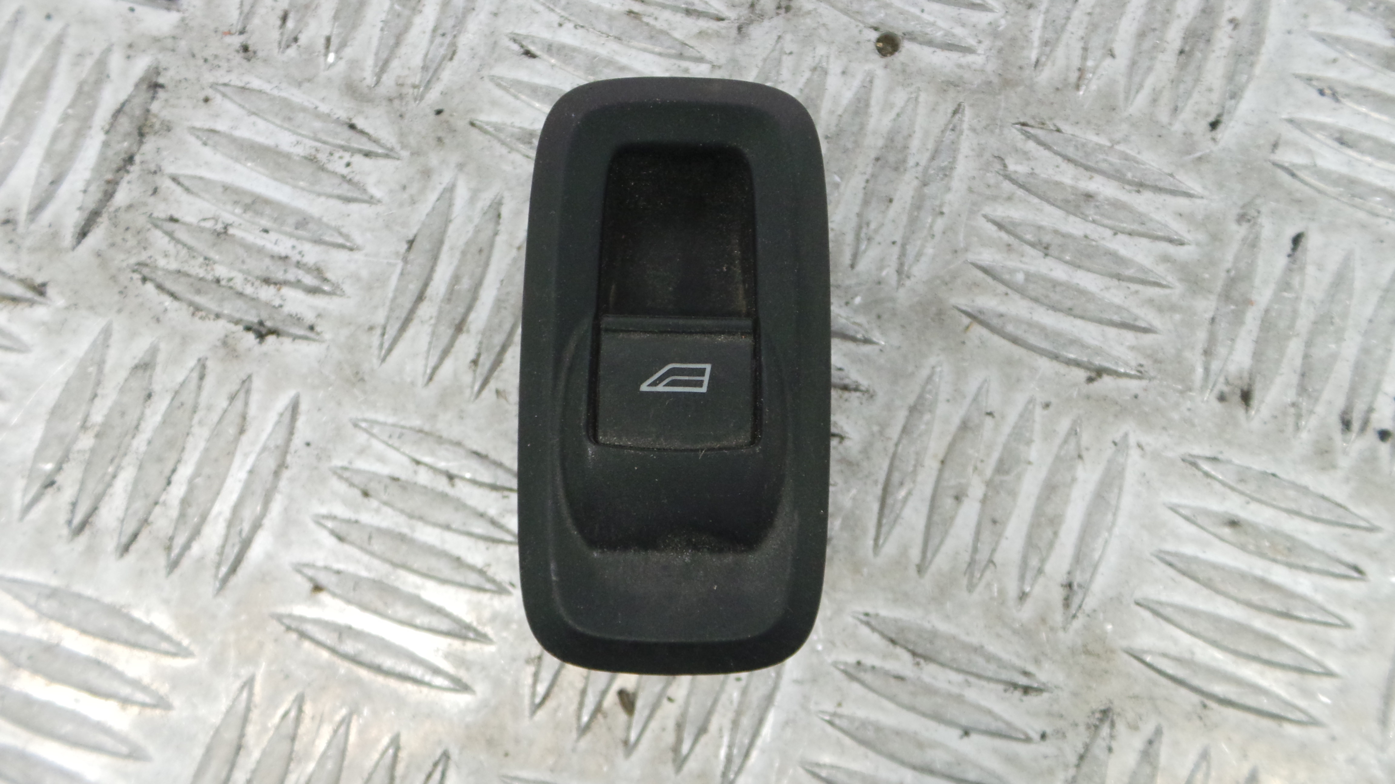 Interruptor / Comando Elevador Vidro Trás Dto 8A6T-14529-AB - FORD FIESTA VI (CB1, CCN)-33641904