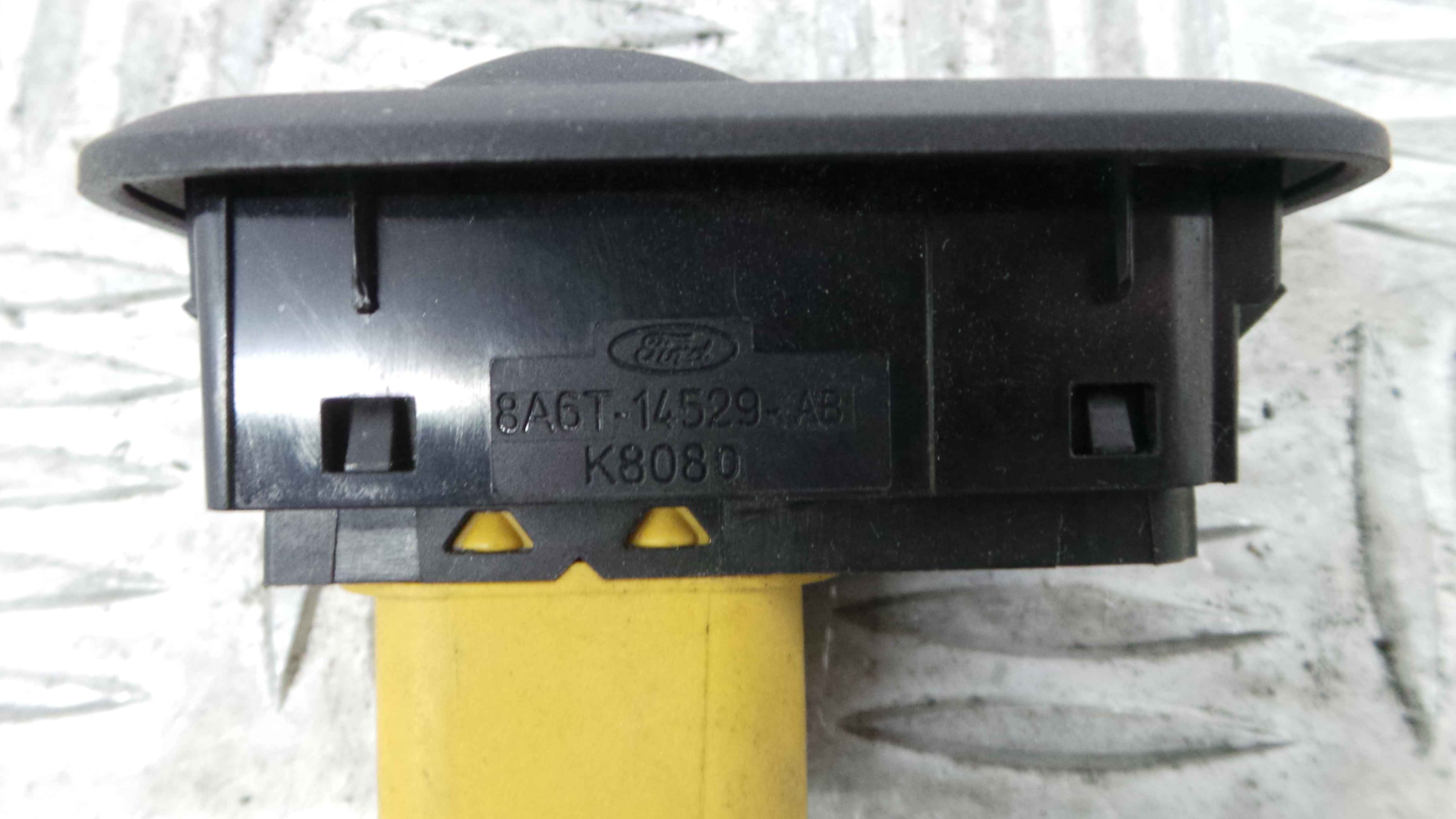 Interruptor / Comando Elevador Vidro Trás Dto 8A6T-14529-AB - FORD FIESTA VI (CB1, CCN)-33641904