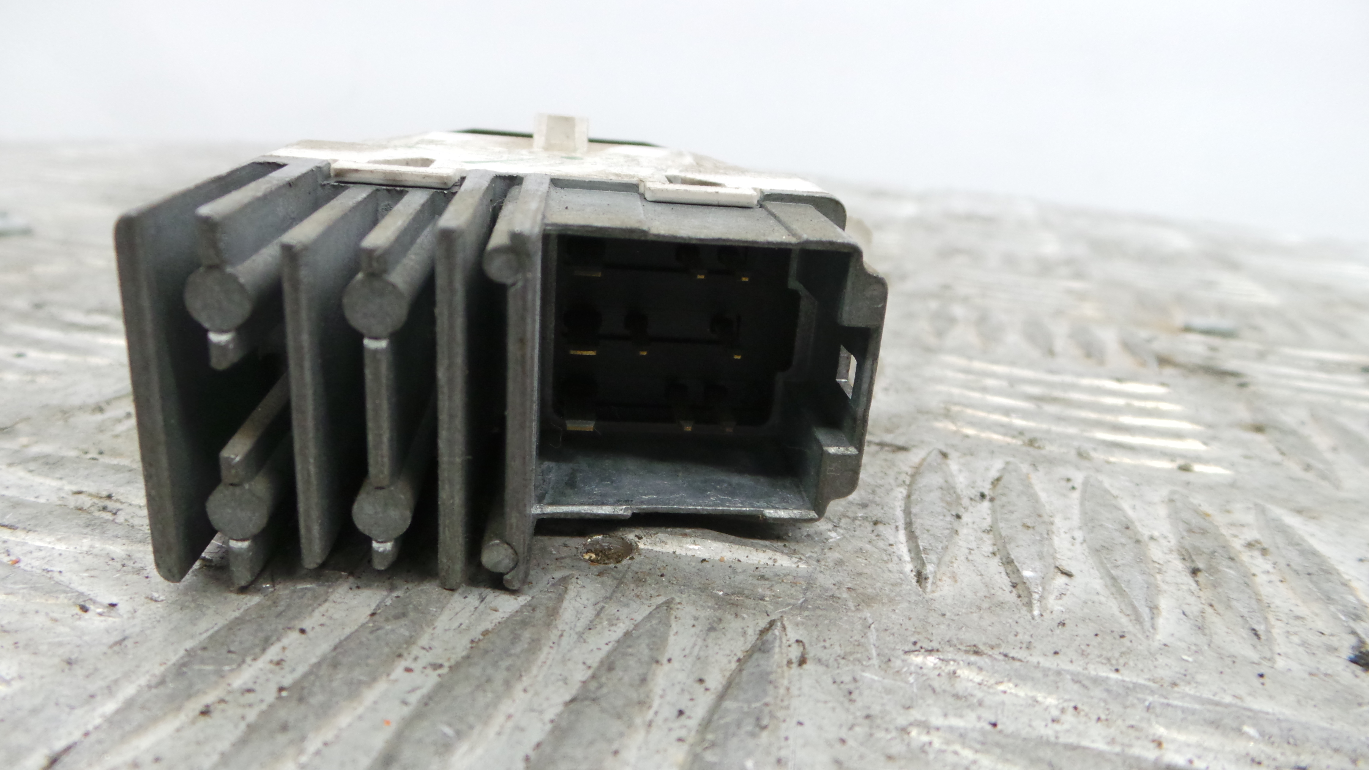 warning 4 piscas 98AG-13A350-AE - FORD FOCUS I (DAW, DBW)-33642366