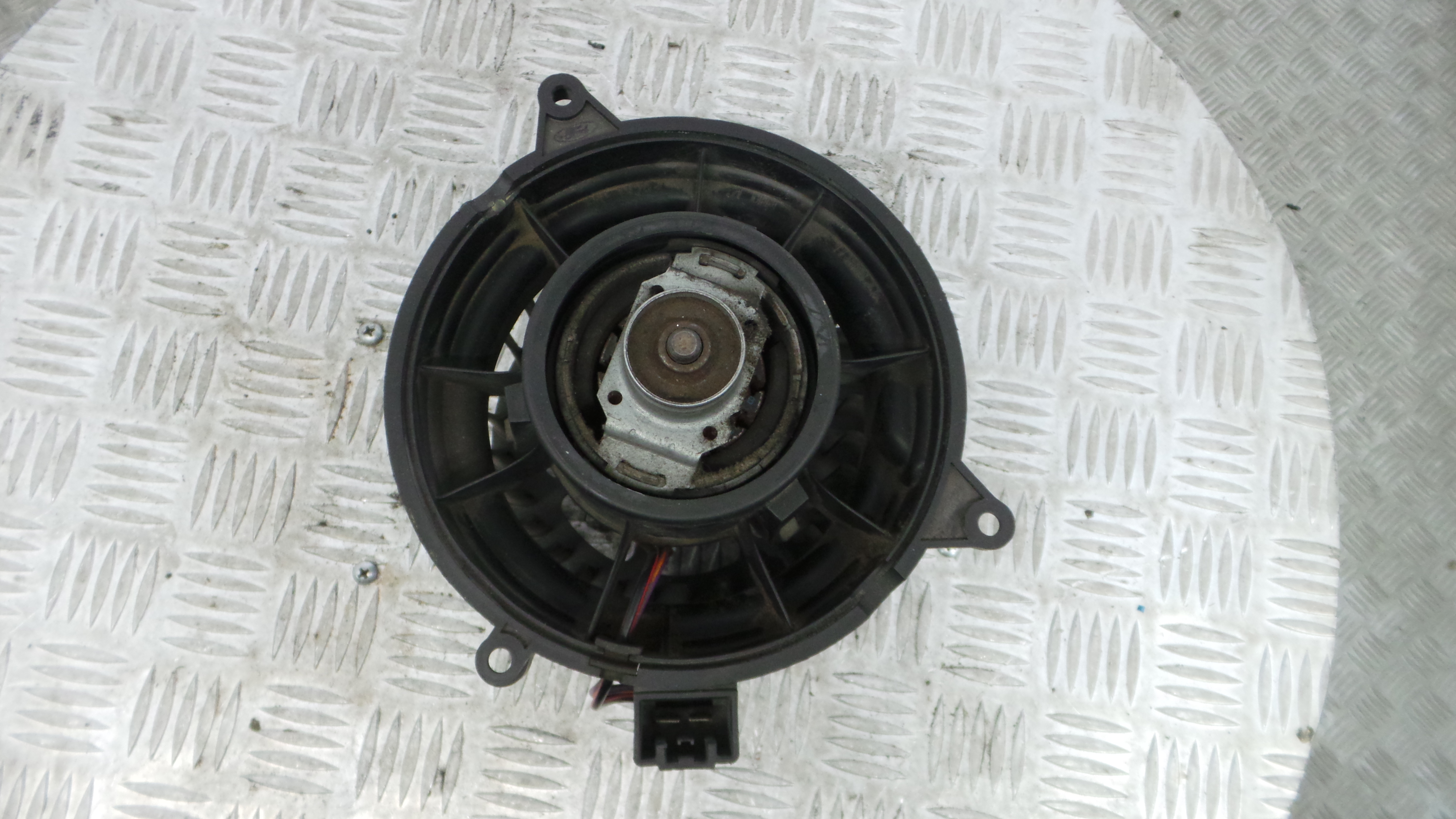 Motor da Chauffage / Motor de Sofagem VP2S6H-18456-AD - FORD FIESTA V (JH_, JD_)-33642553