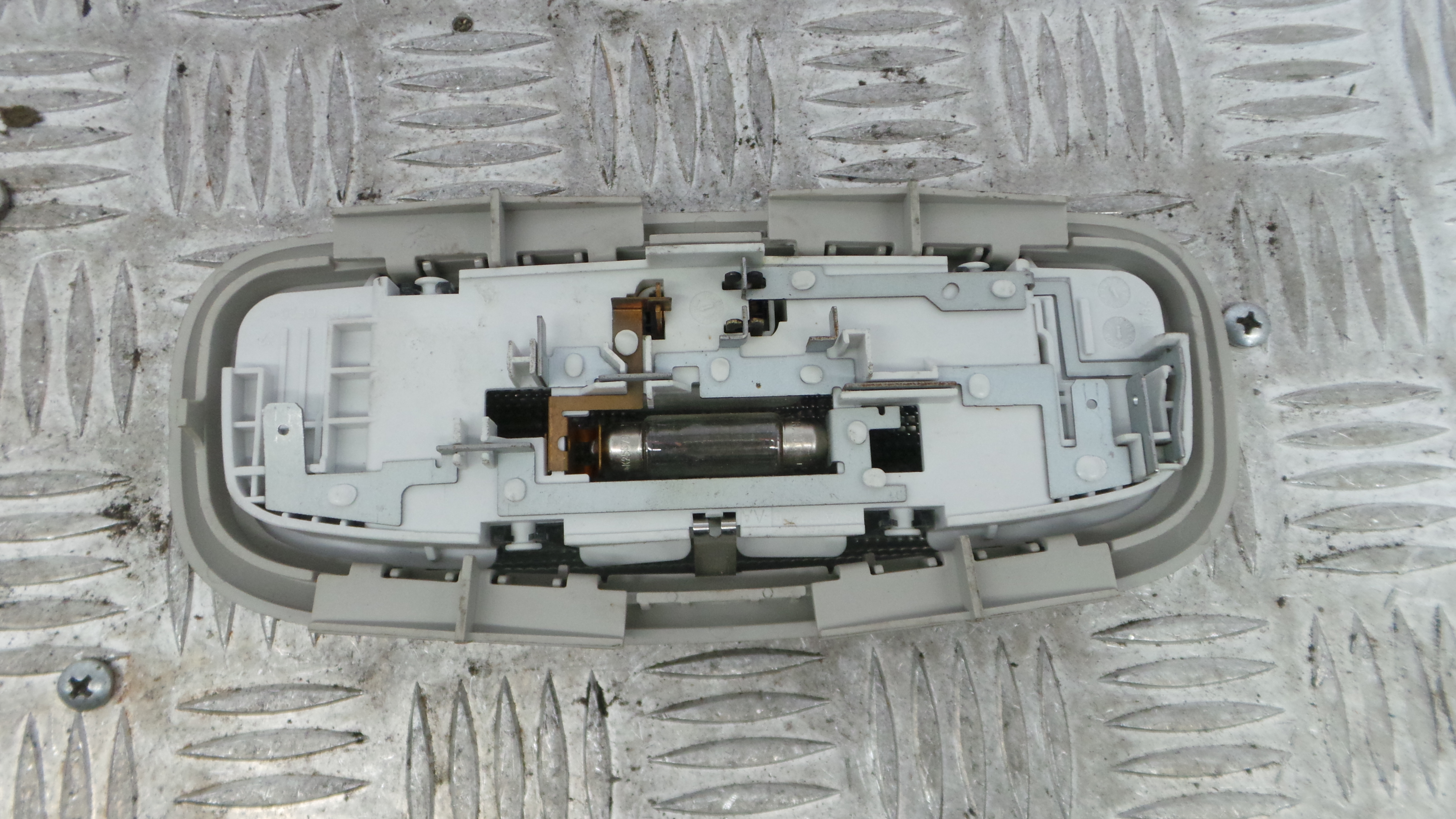 Plafonier Teto 3S7A-13776-AA - FORD FOCUS II (DA_, HCP, DP)-33642919