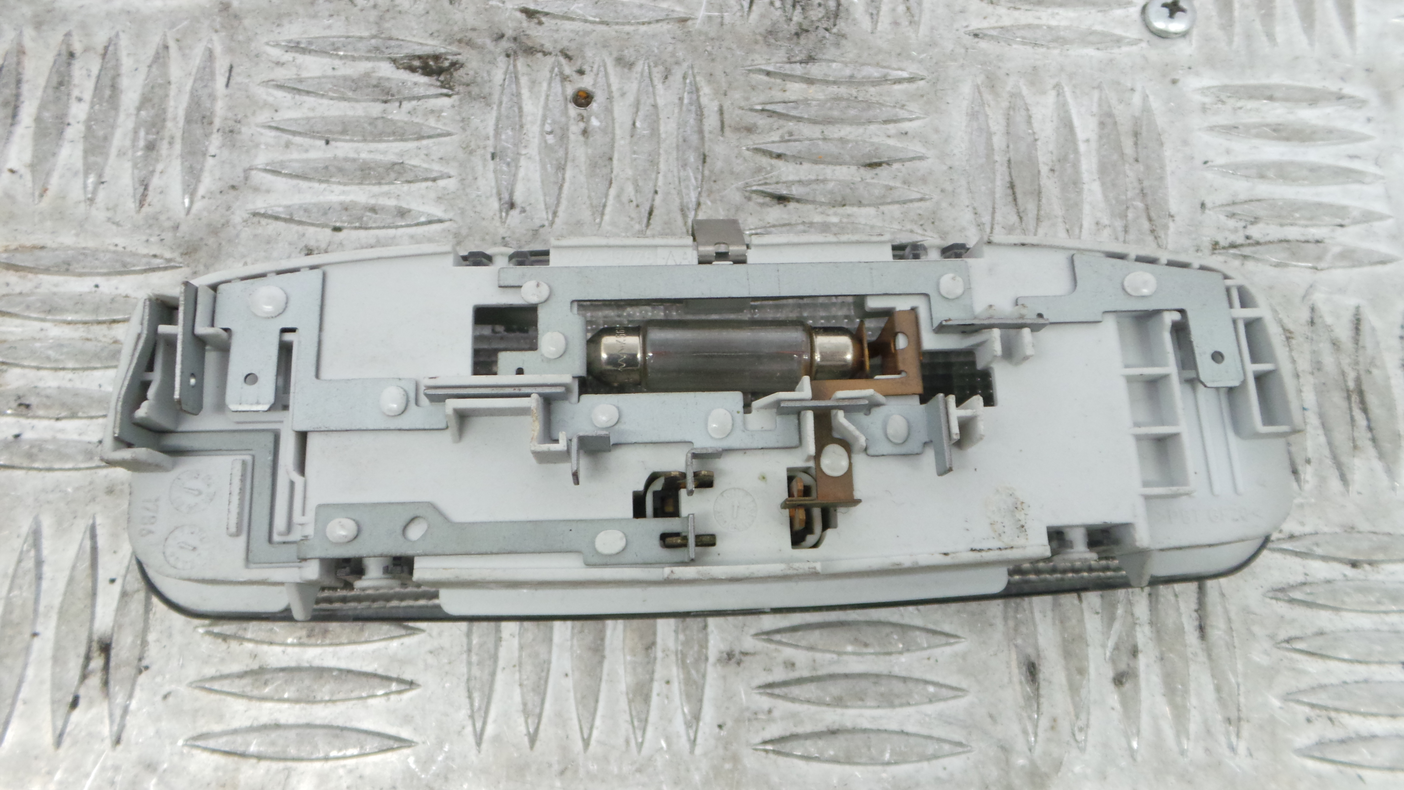 Plafonier Teto 3S7A-13776-AA - FORD FOCUS II (DA_, HCP, DP)-33642947