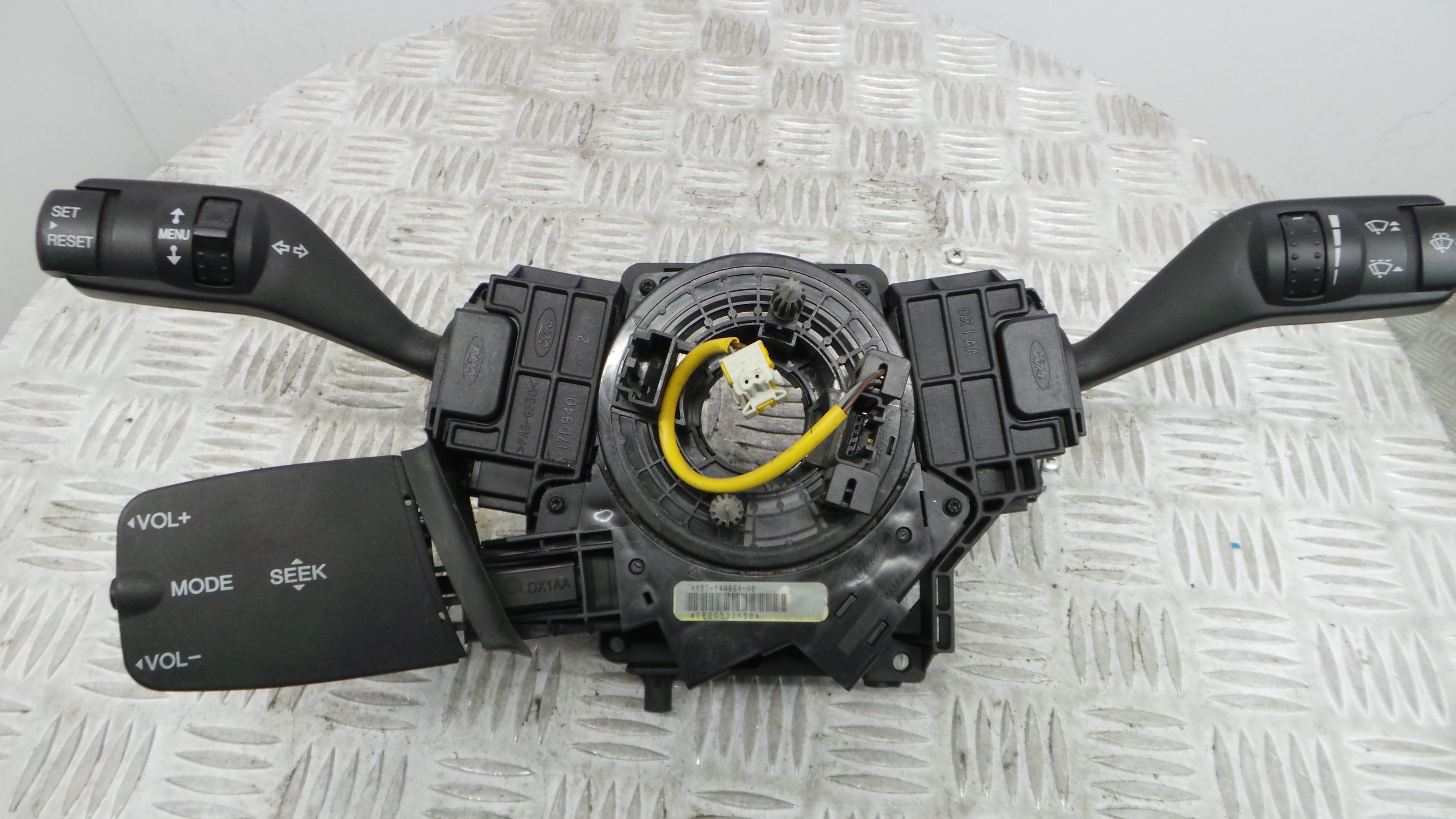 Fita de Airbags 4M5T-13N064-FH - FORD FOCUS II (DA_, HCP, DP)-33643054 Fita de Airbags 4M5T-13N064-FH - FORD FOCUS II (DA_, HCP, DP)-33643054