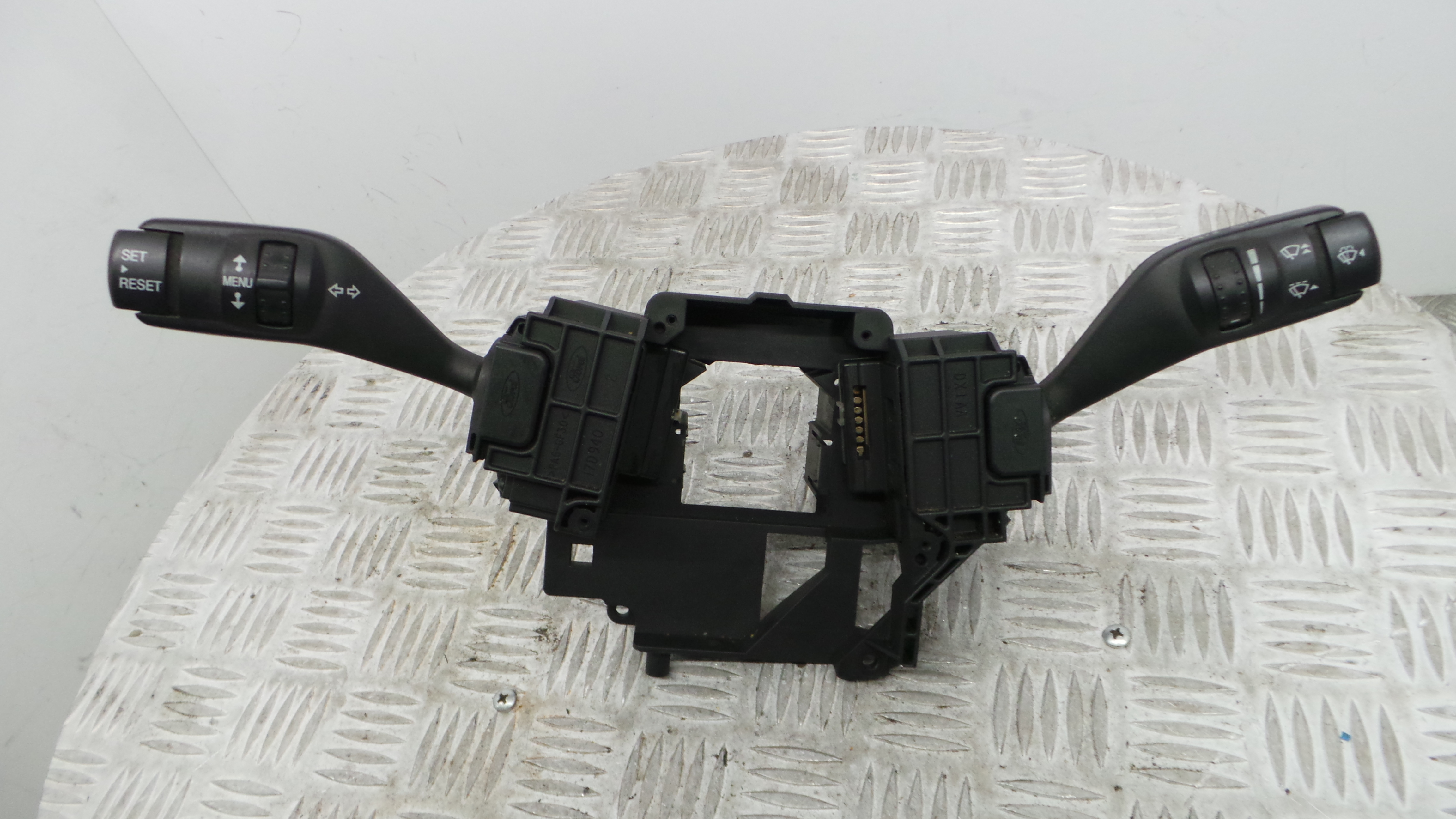 Manete / Comando dos Piscas 4M5T-13N064-FH - FORD FOCUS C-MAX (DM2)-33643066