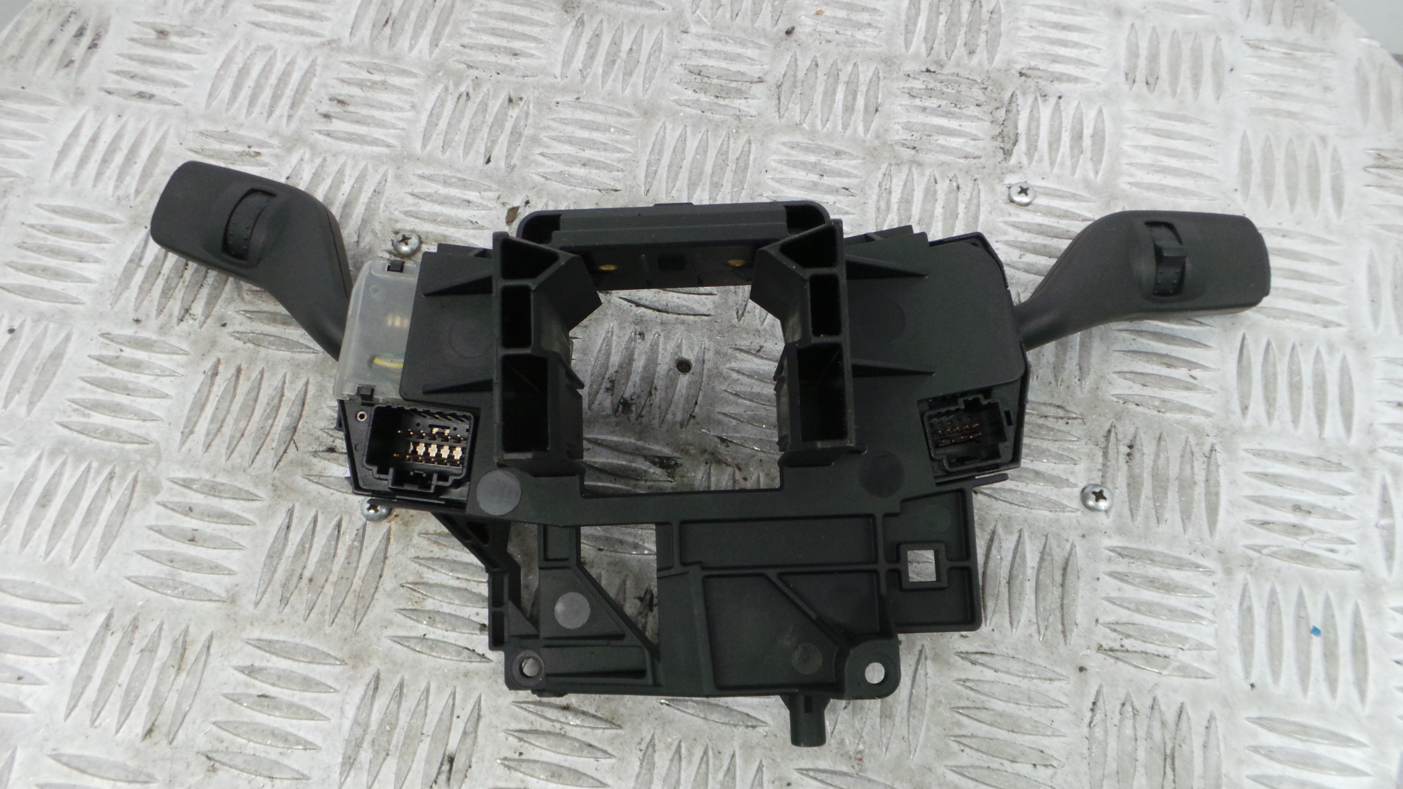 Manete / Comando dos Piscas 4M5T-13N064-FH - FORD FOCUS C-MAX (DM2)-33643066