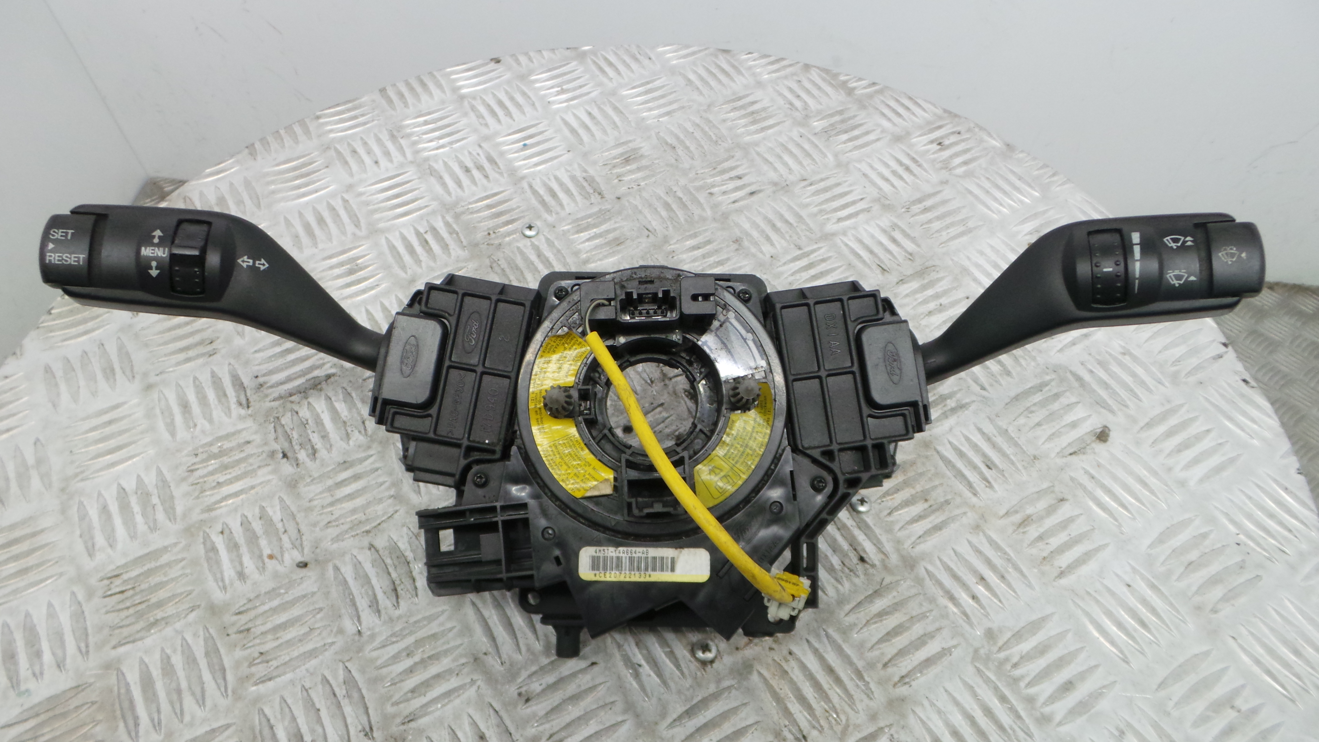 Fita de Airbags 4M5T-14A664-AB - FORD FOCUS II (DA_, HCP, DP)-33643100 Fita de Airbags 4M5T-14A664-AB - FORD FOCUS II (DA_, HCP, DP)-33643100