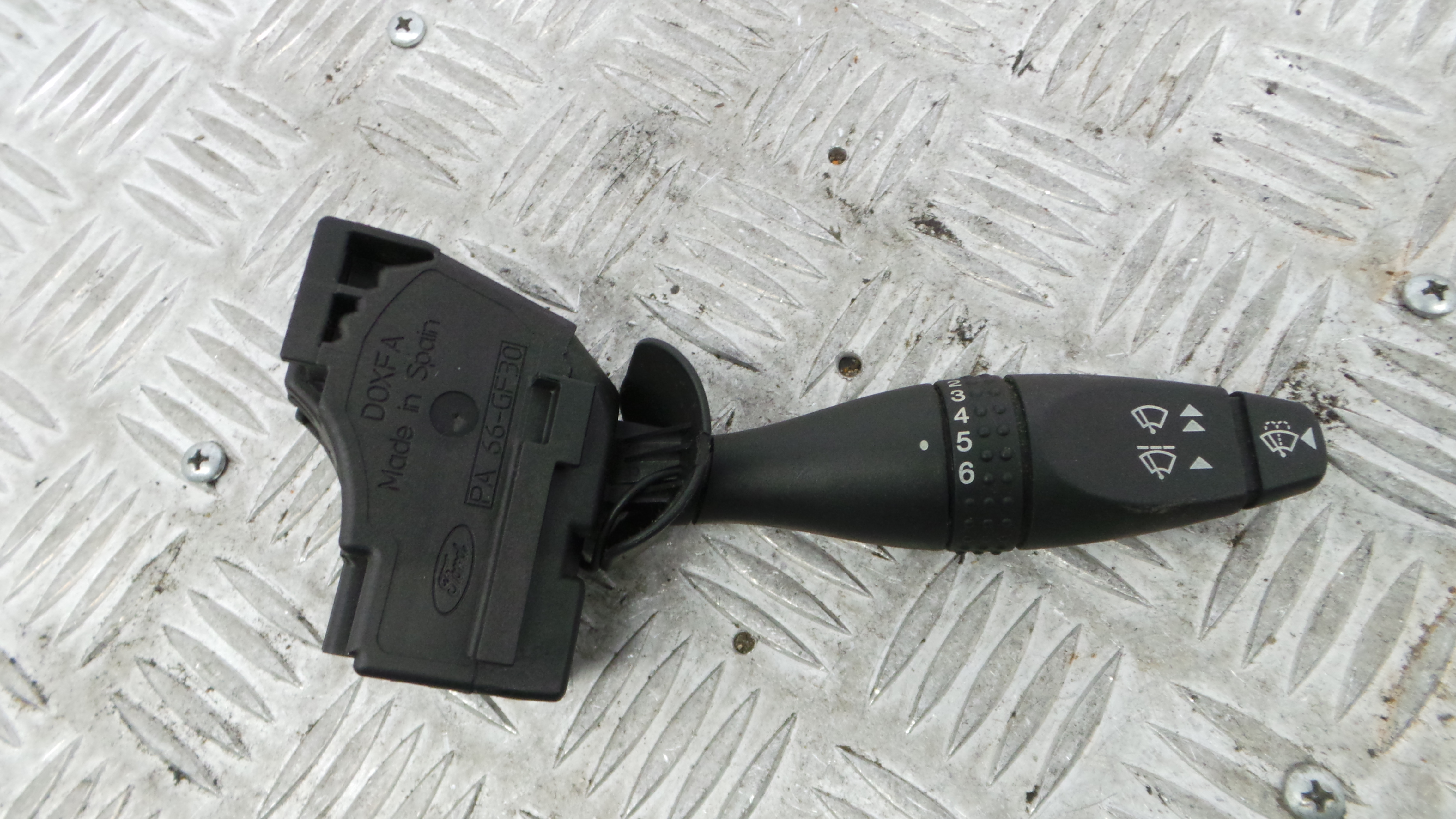 Comando de Limpa Para Brisas 1S7T-17A553-CD - FORD FIESTA V (JH_, JD_)-33643206