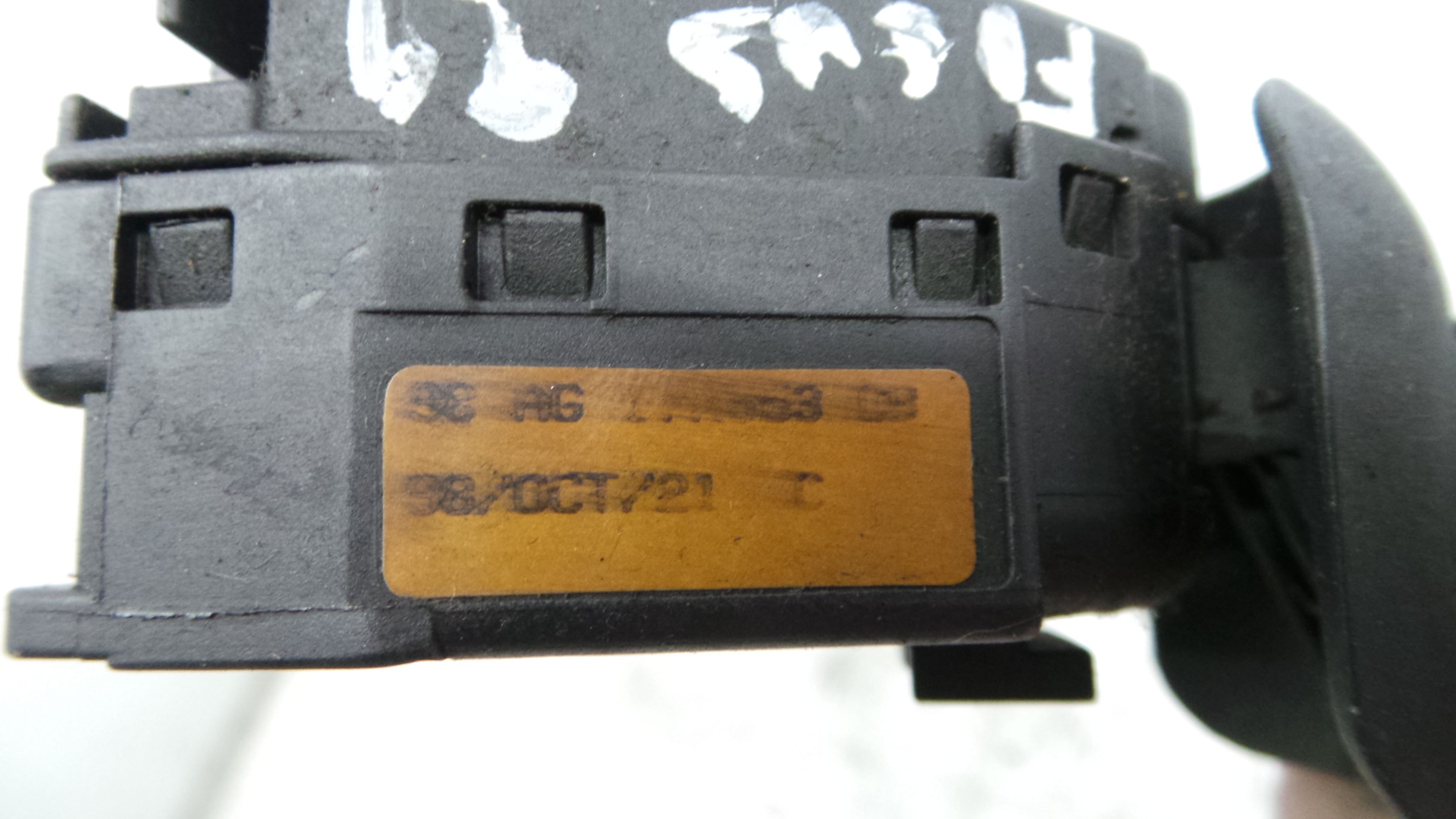 Comando de Limpa Para Brisas  - FORD FOCUS I (DAW, DBW)-33643224