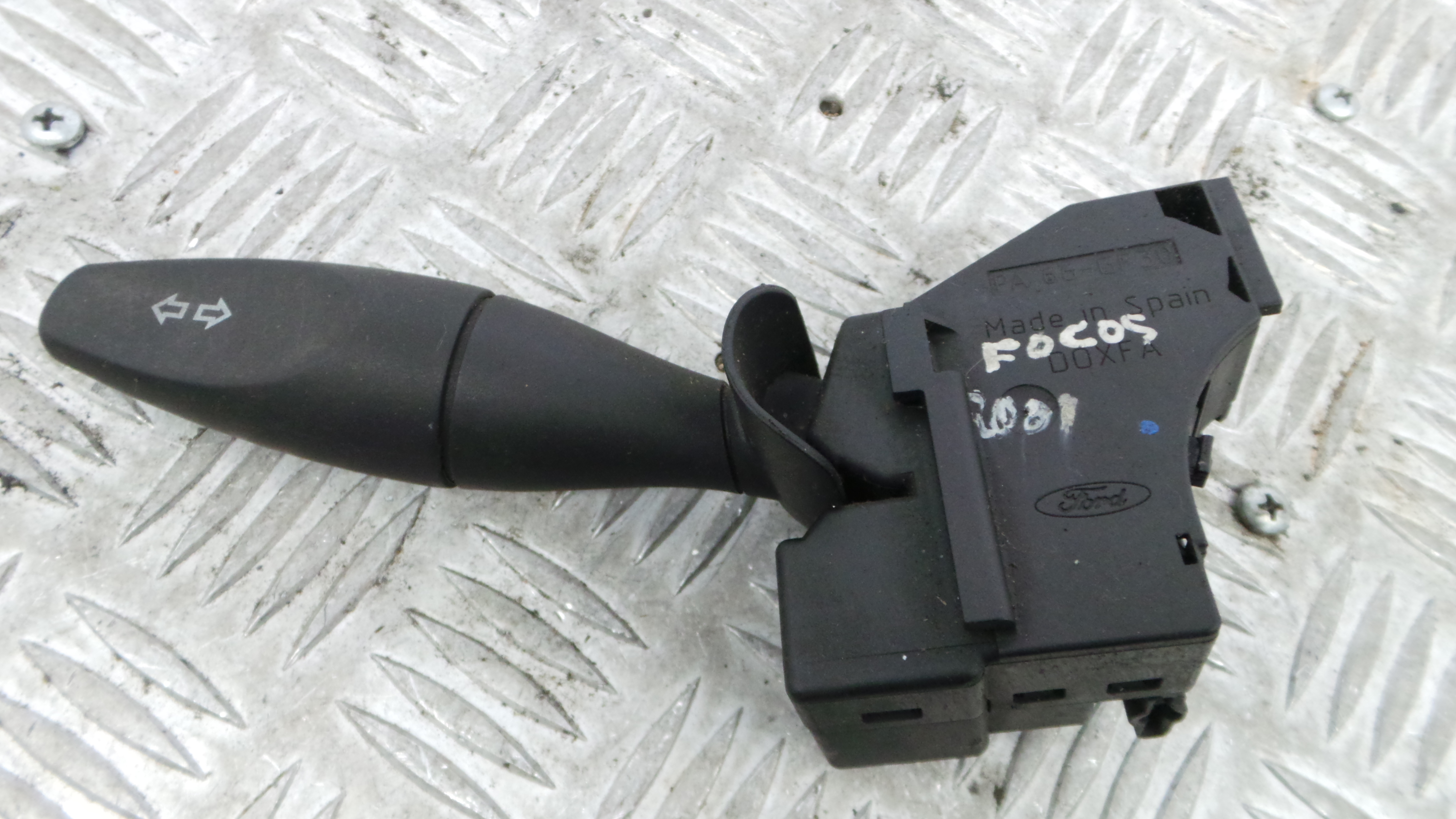 Manete / Comando dos Piscas  - FORD FOCUS I (DAW, DBW)-33643230