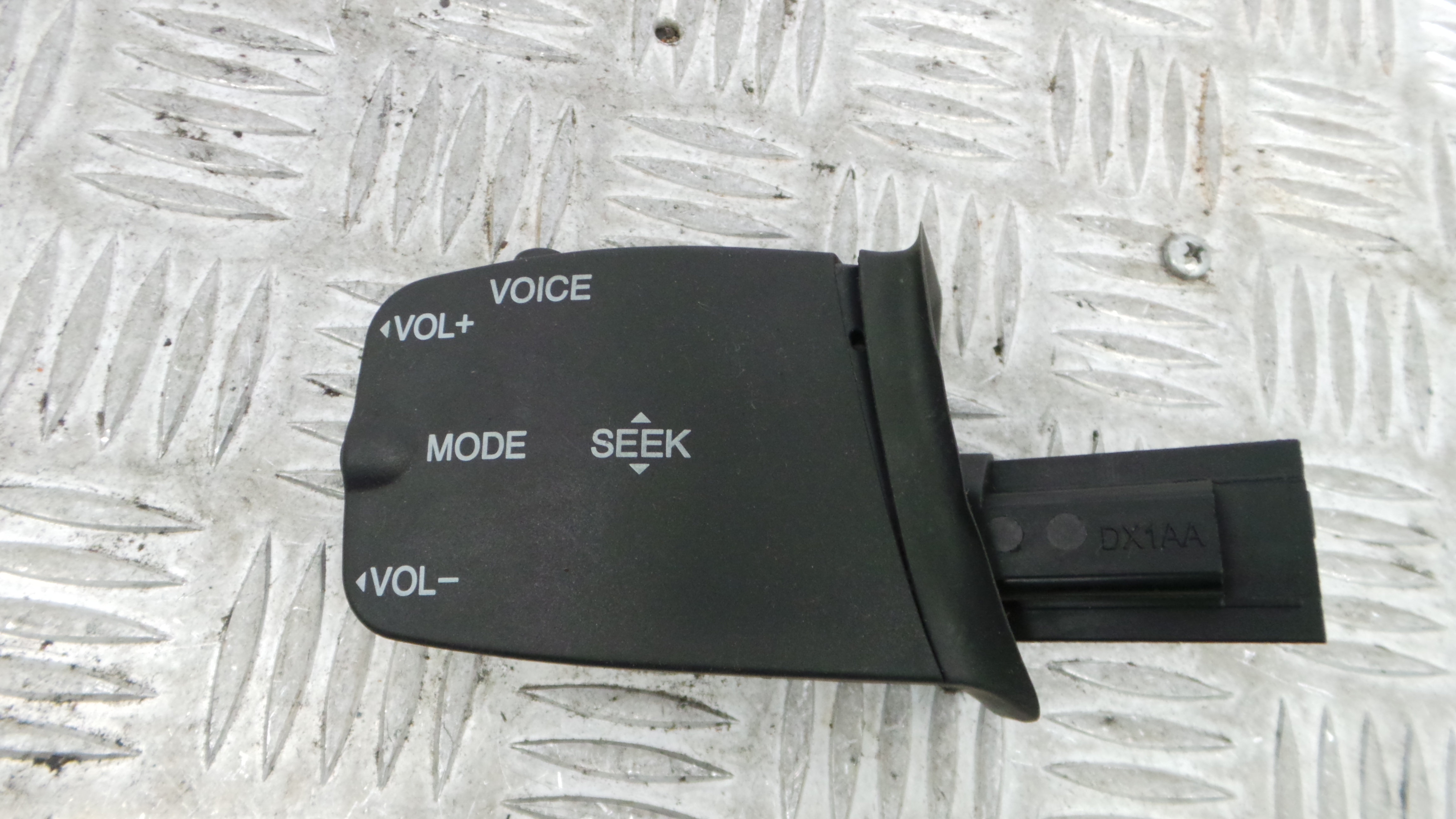 Comando do Rádio 3M5T-14K14 - FORD FOCUS III-33643242