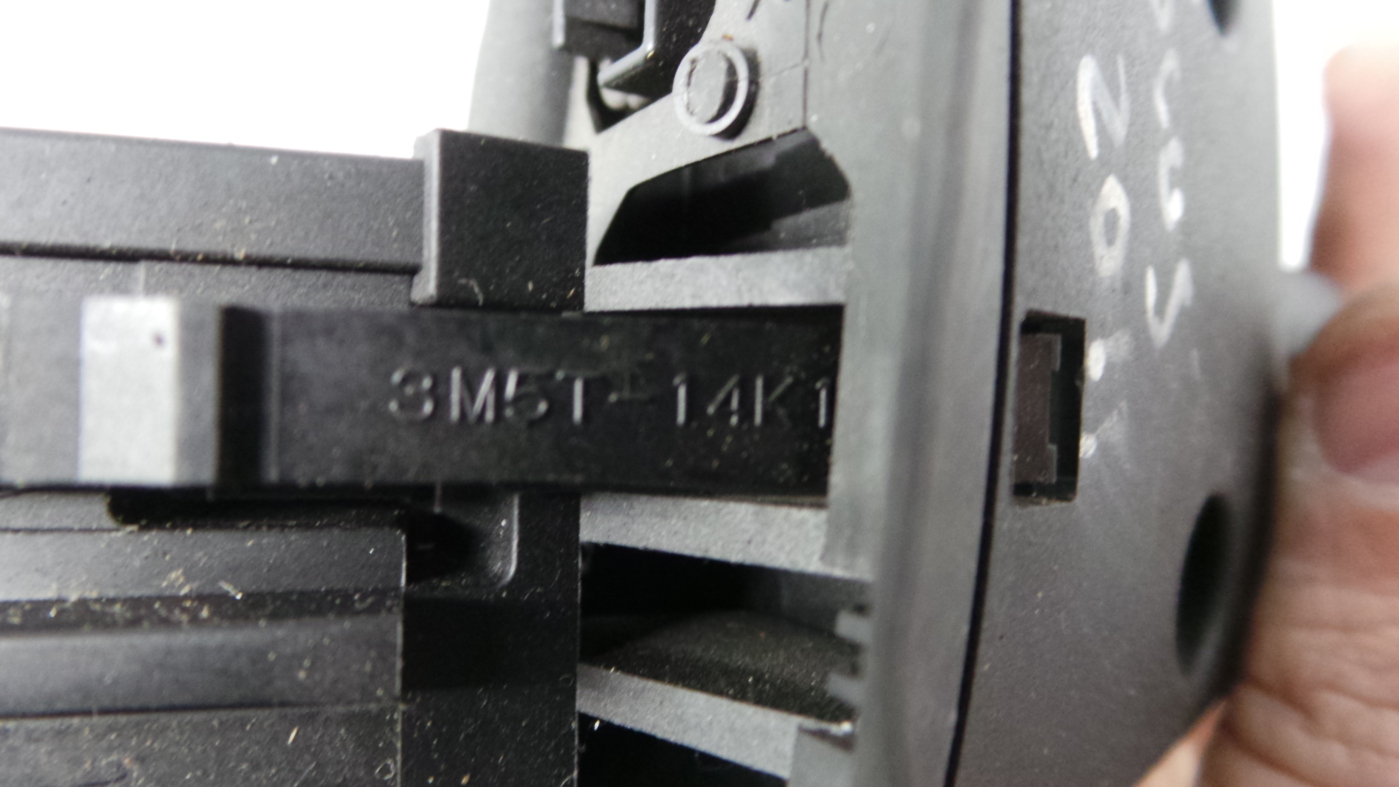 Comando do Rádio 3M5T-14K14 - FORD FOCUS III-33643242