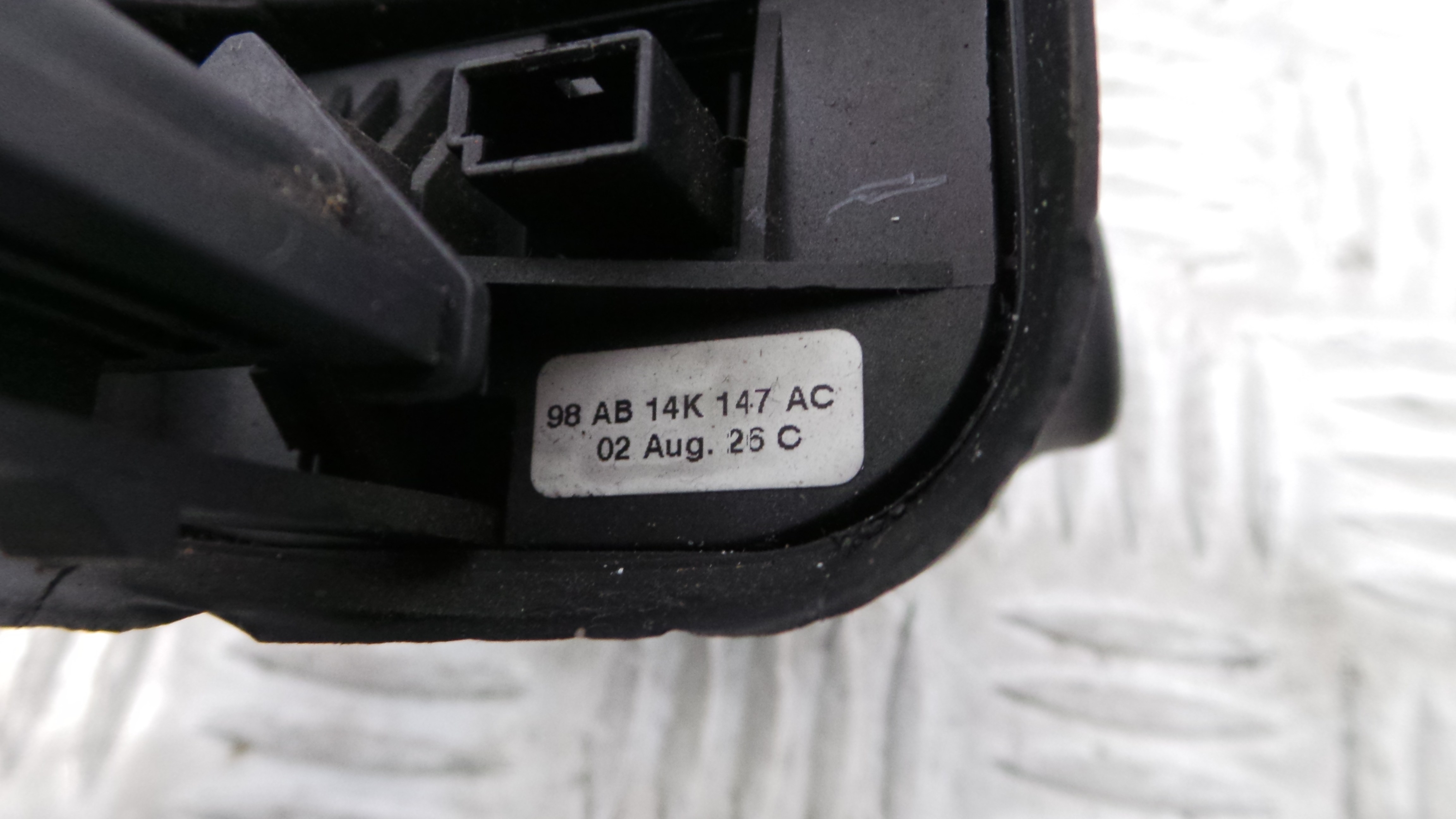 Comando do Rádio 98AB-14K147-AC - FORD MONDEO III (B5Y)-33643248