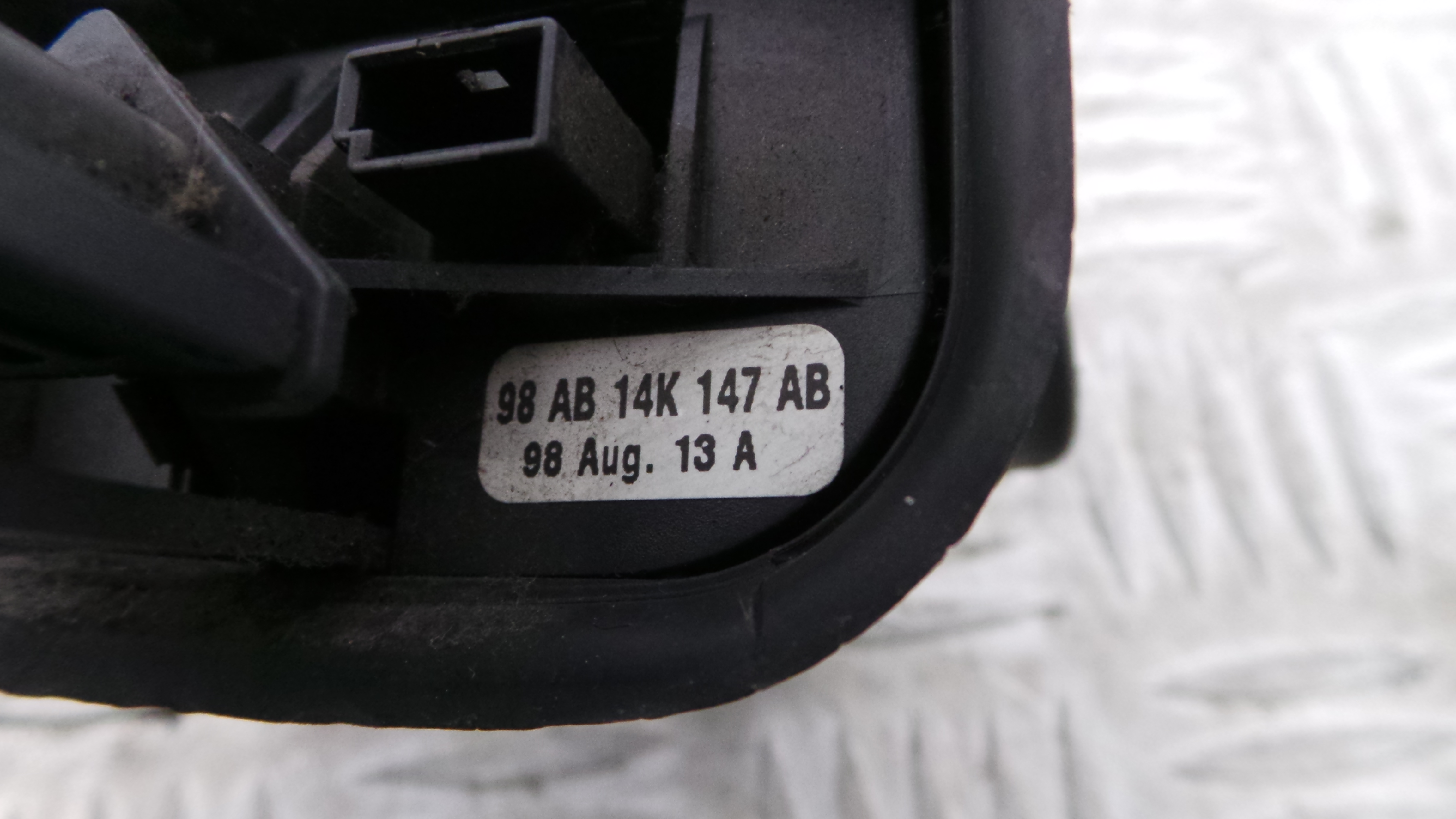 Comando do Rádio 98AB-14K147-AB - FORD FOCUS I (DAW, DBW)-33643251