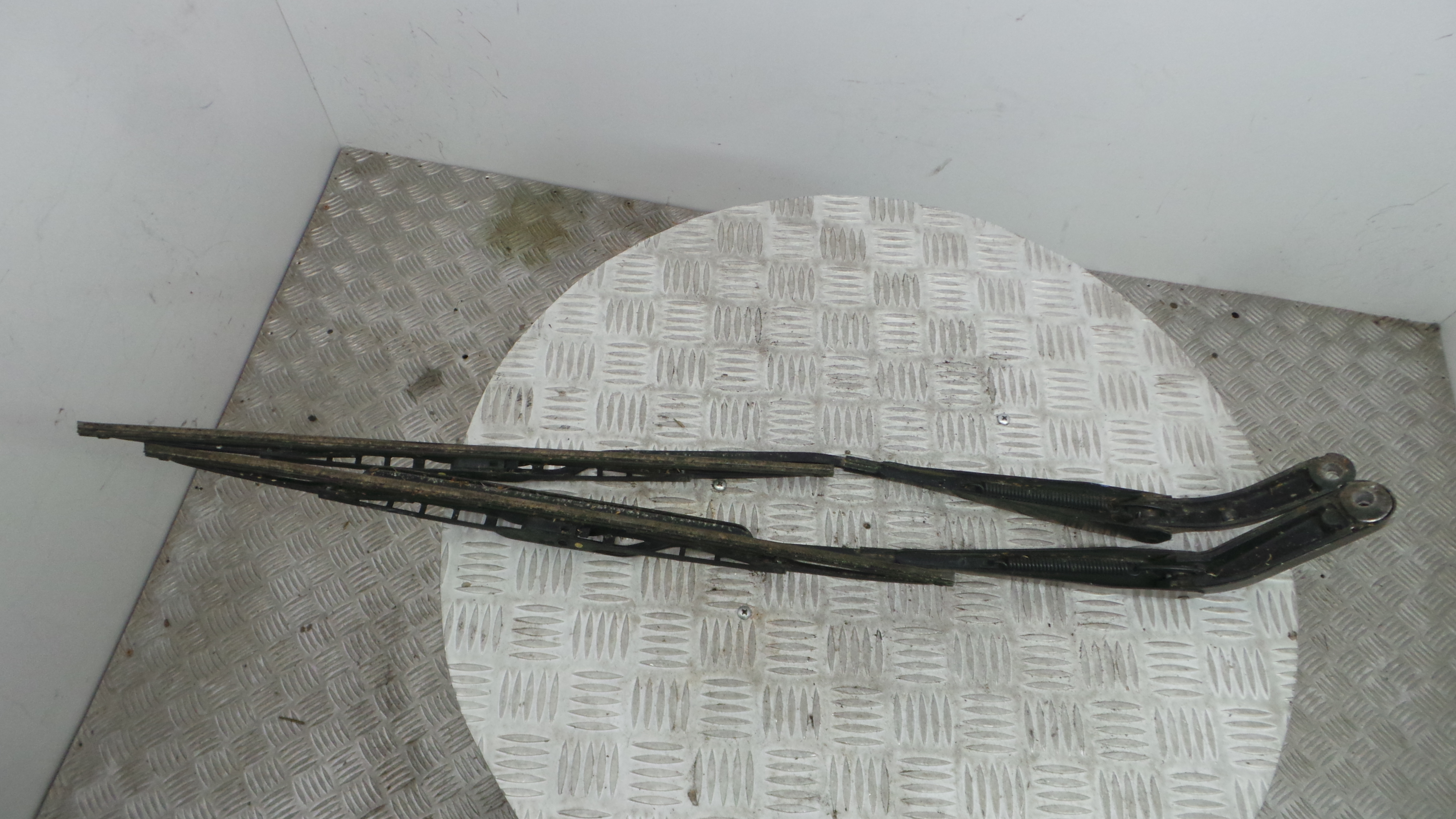 Braço Do Limpa-vidros 1S71-17526-AB - FORD MONDEO III (B5Y)-33643330