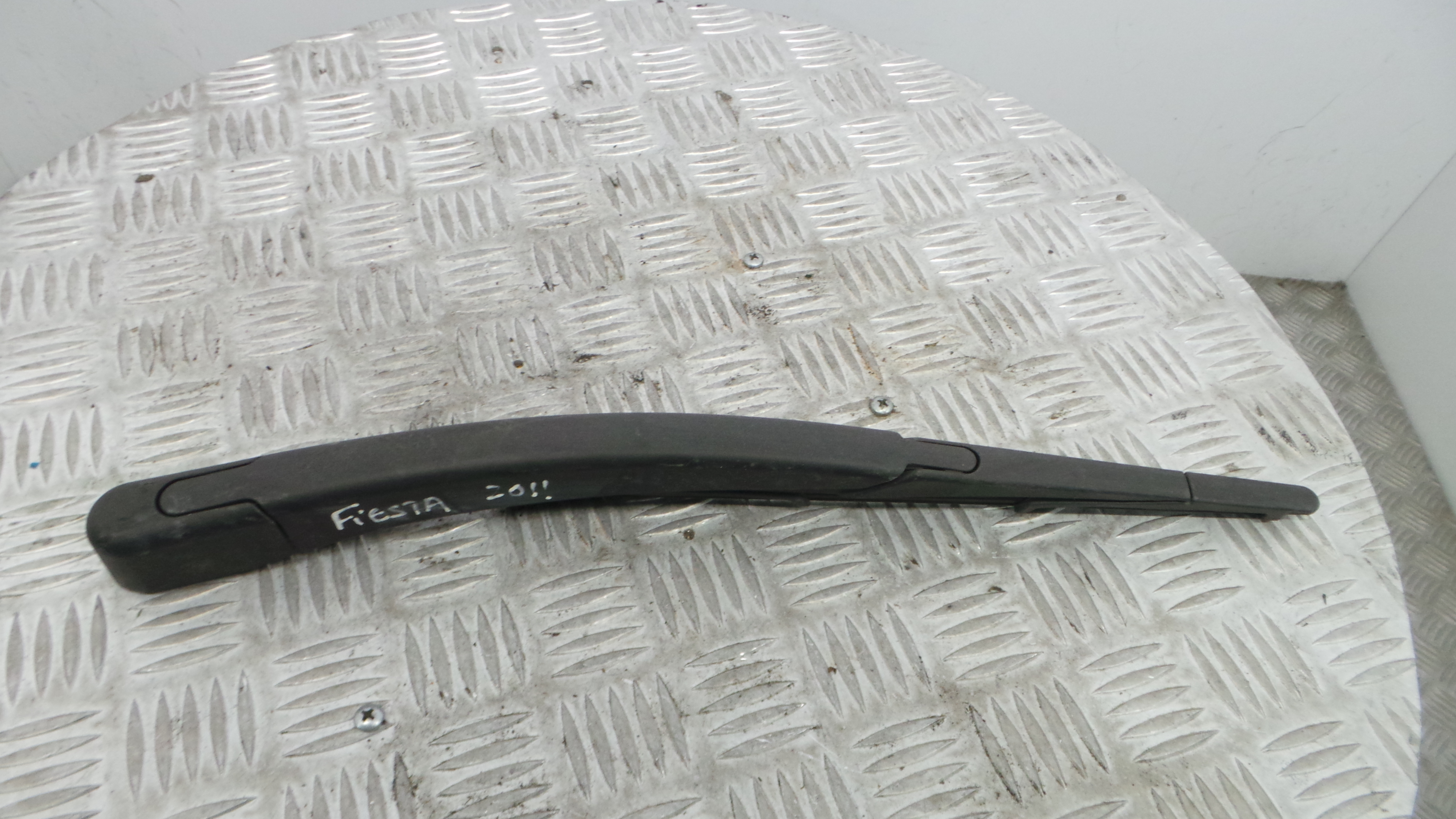 Braço Do Limpa-vidros 1513761 - FORD FIESTA VI (CB1, CCN)-33643342