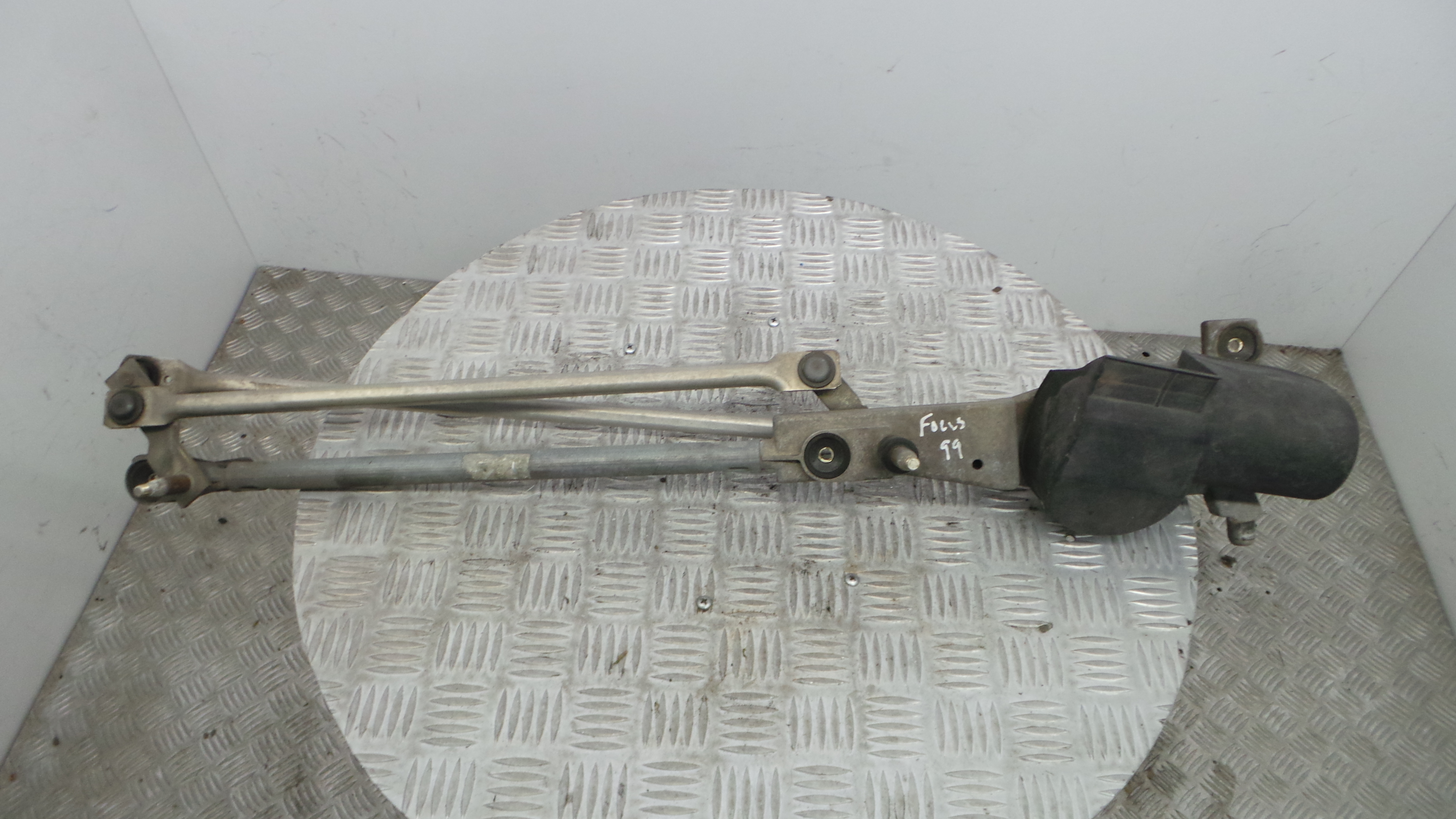 Motor Limpa Vidros Frente  1317135 - FORD FOCUS I (DAW, DBW)-33643354