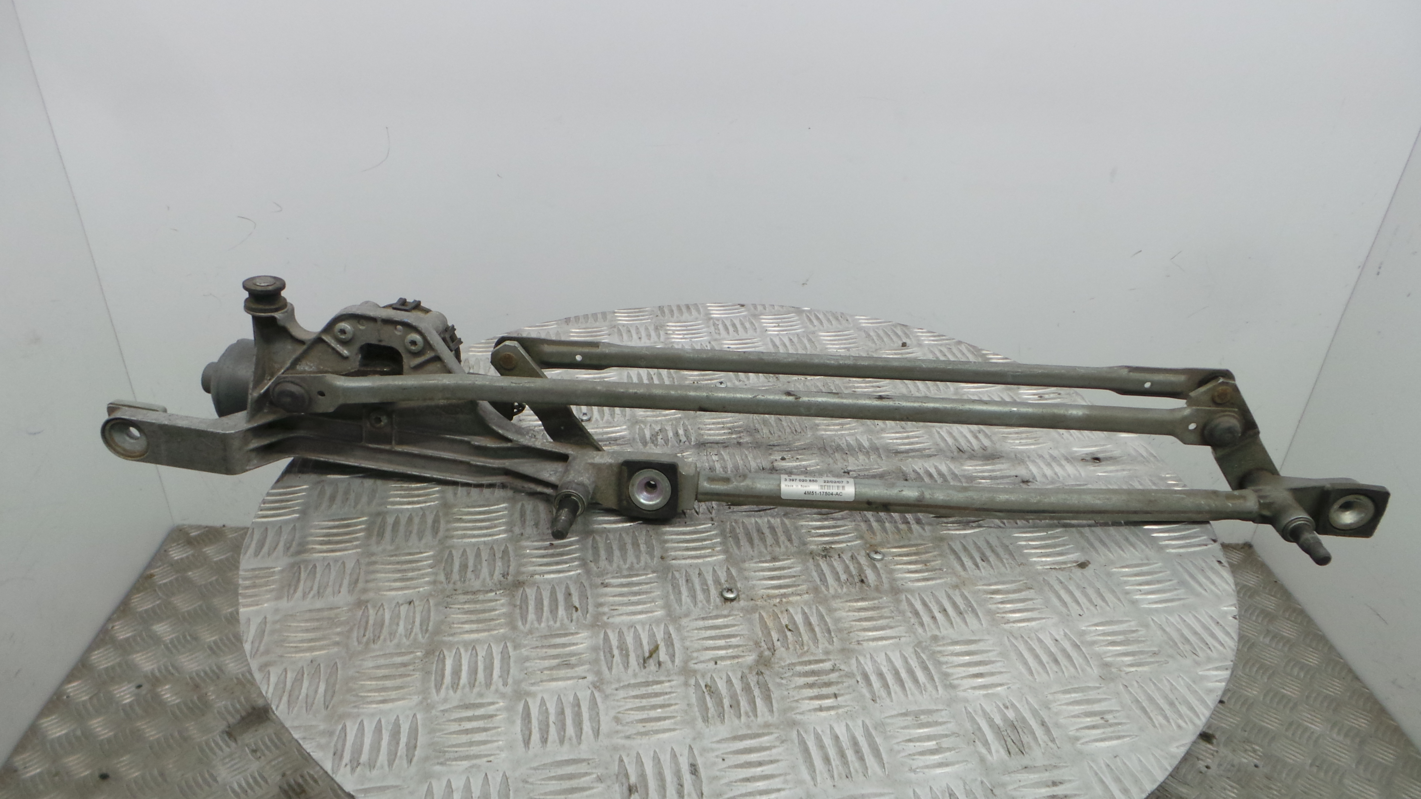 Motor Limpa Vidros Frente  4M51-17508-AA - FORD FOCUS II (DA_, HCP, DP)-33643356