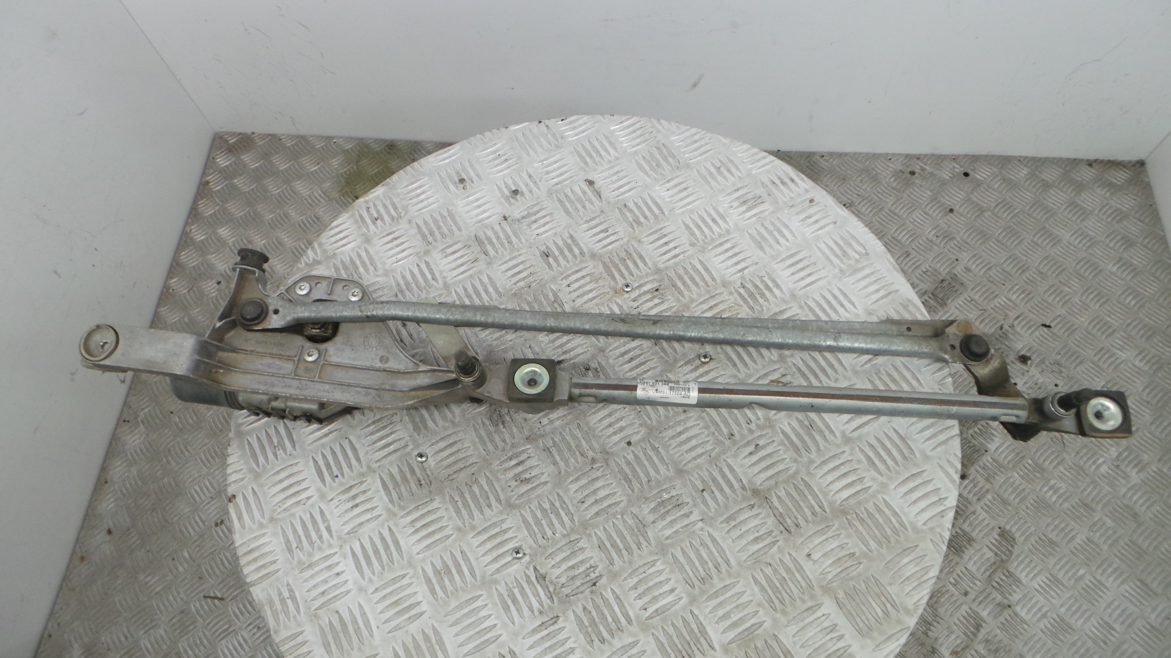 Motor Limpa Vidros Frente  4M51-17508-AB - FORD FOCUS II (DA_, HCP, DP)-33643365