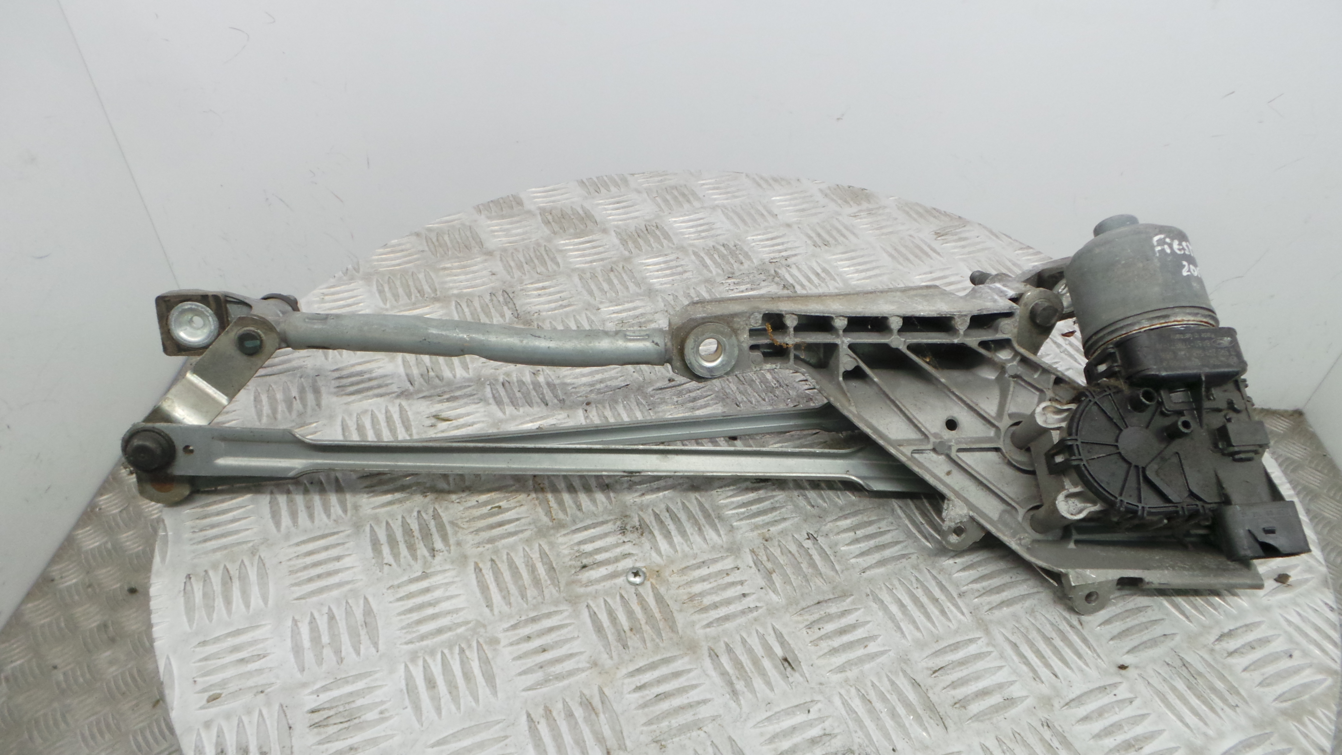 Motor Limpa Vidros Frente  8A61-17B571-AA - FORD FIESTA VI (CB1, CCN)-33643370