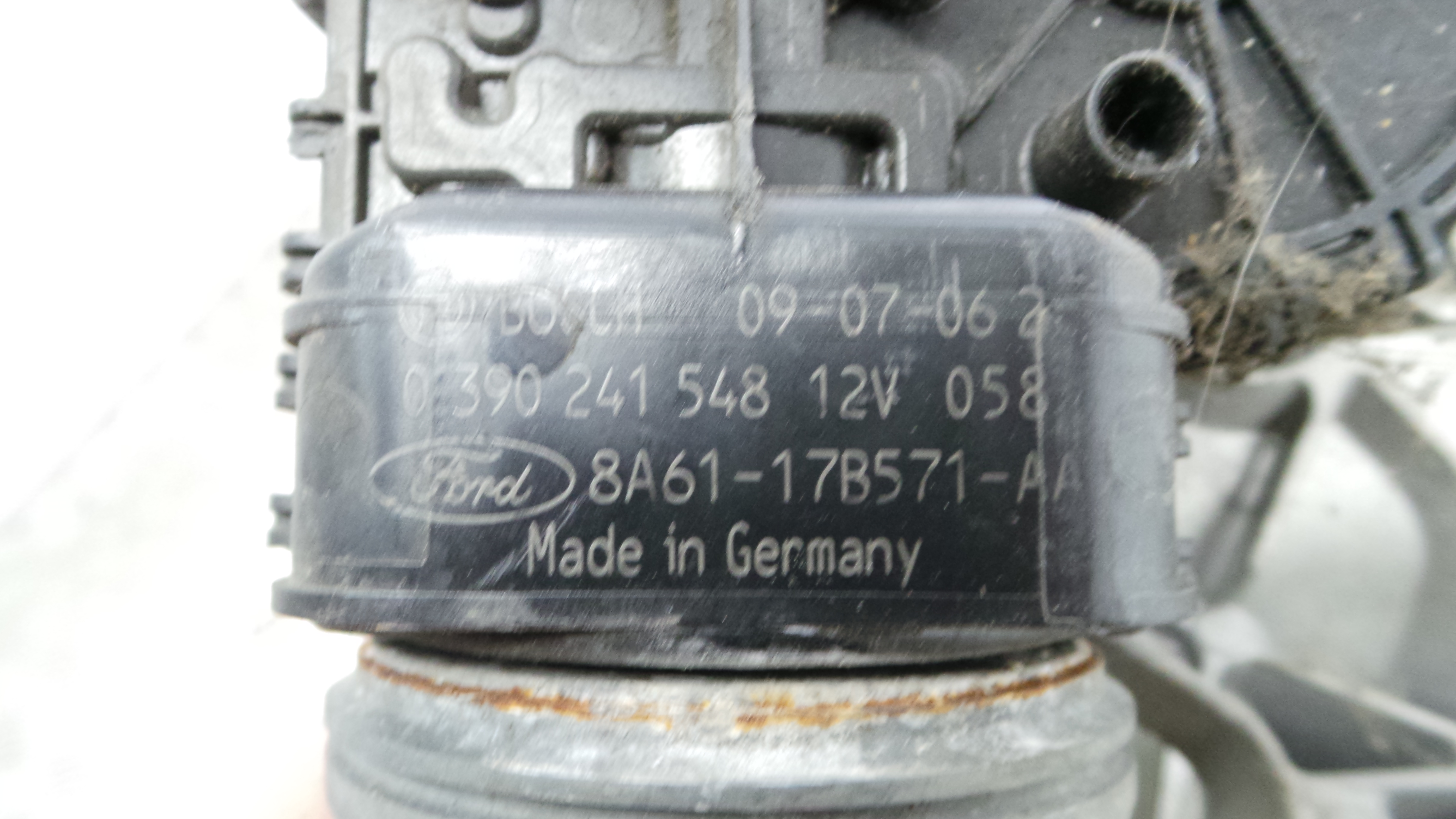 Motor Limpa Vidros Frente  8A61-17B571-AA - FORD FIESTA VI (CB1, CCN)-33643370