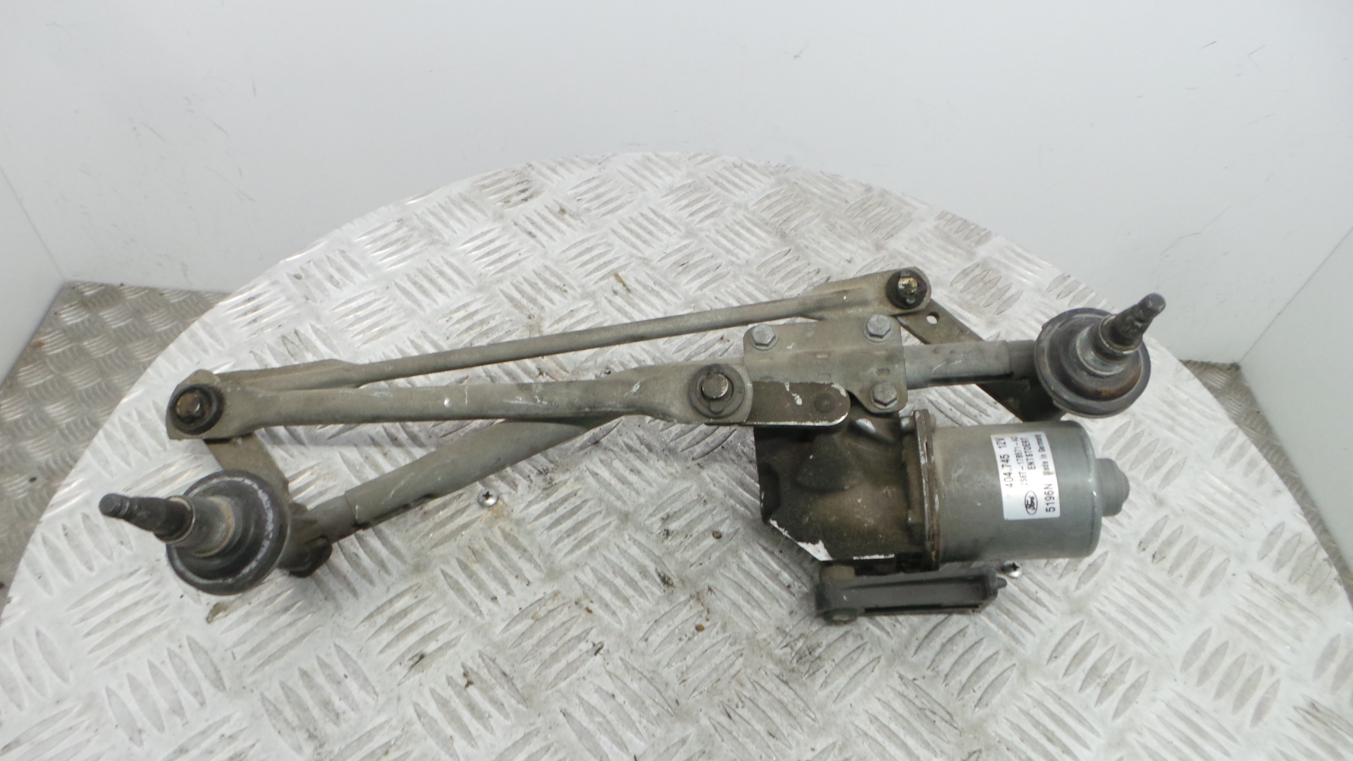 Motor Limpa Vidros Frente  2S6T-17B571-AC - FORD FIESTA V (JH_, JD_)-33643572