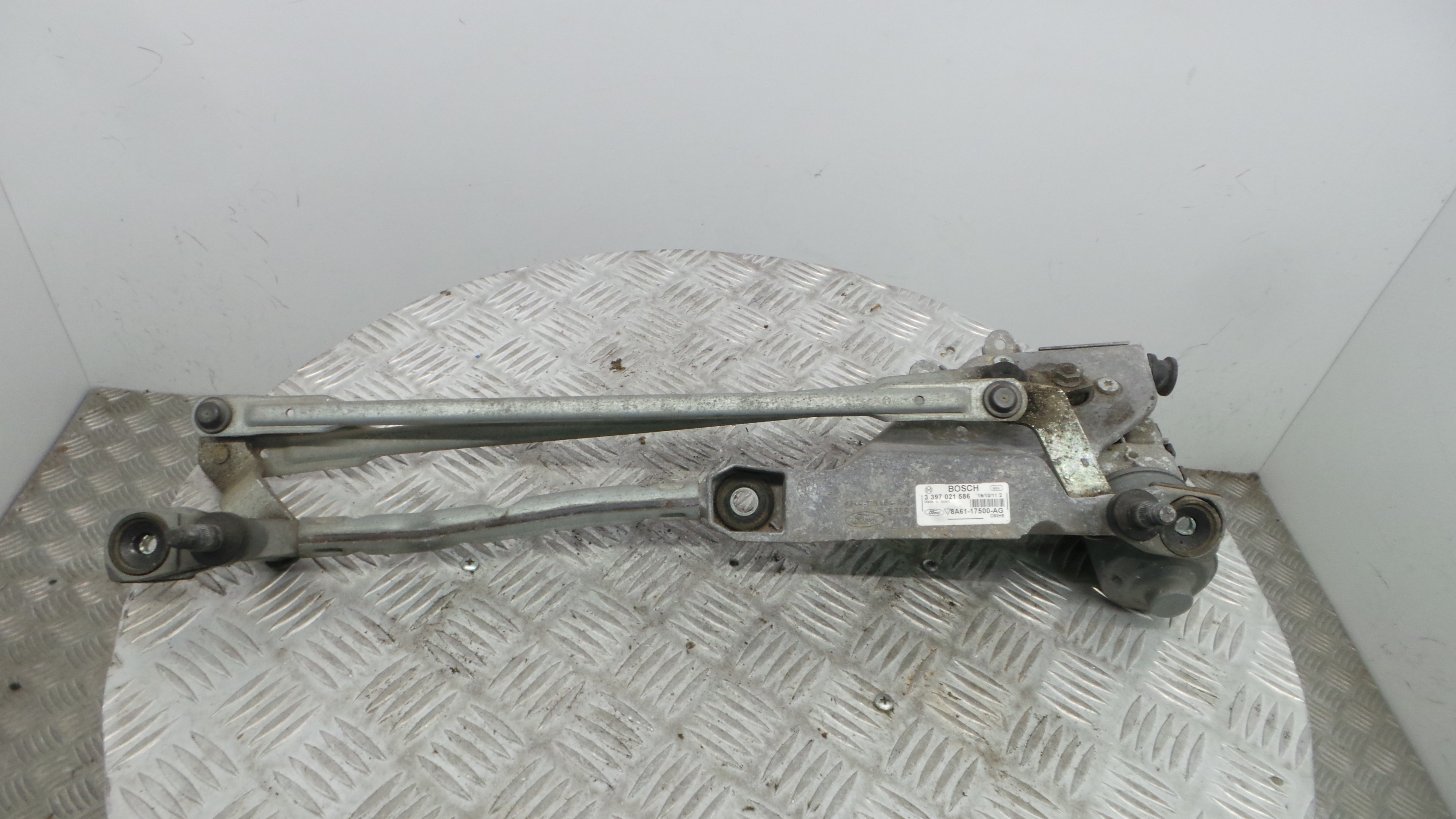 Motor Limpa Vidros Frente  8A61-17B571-AB - FORD FIESTA VI (CB1, CCN)-33643584