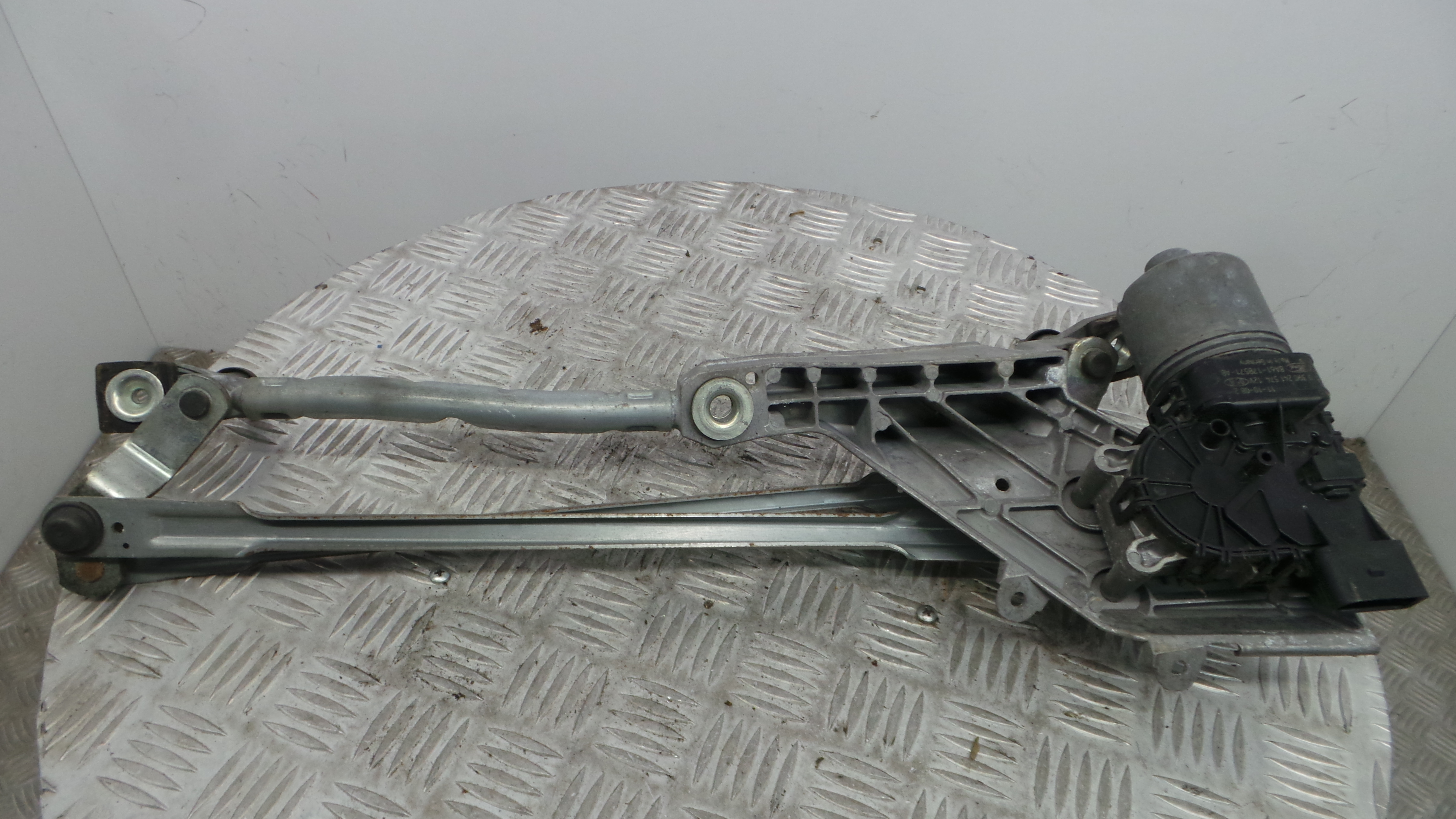 Motor Limpa Vidros Frente 8A61-17B571-AB - FORD FIESTA VI (CB1, CCN)-33643584