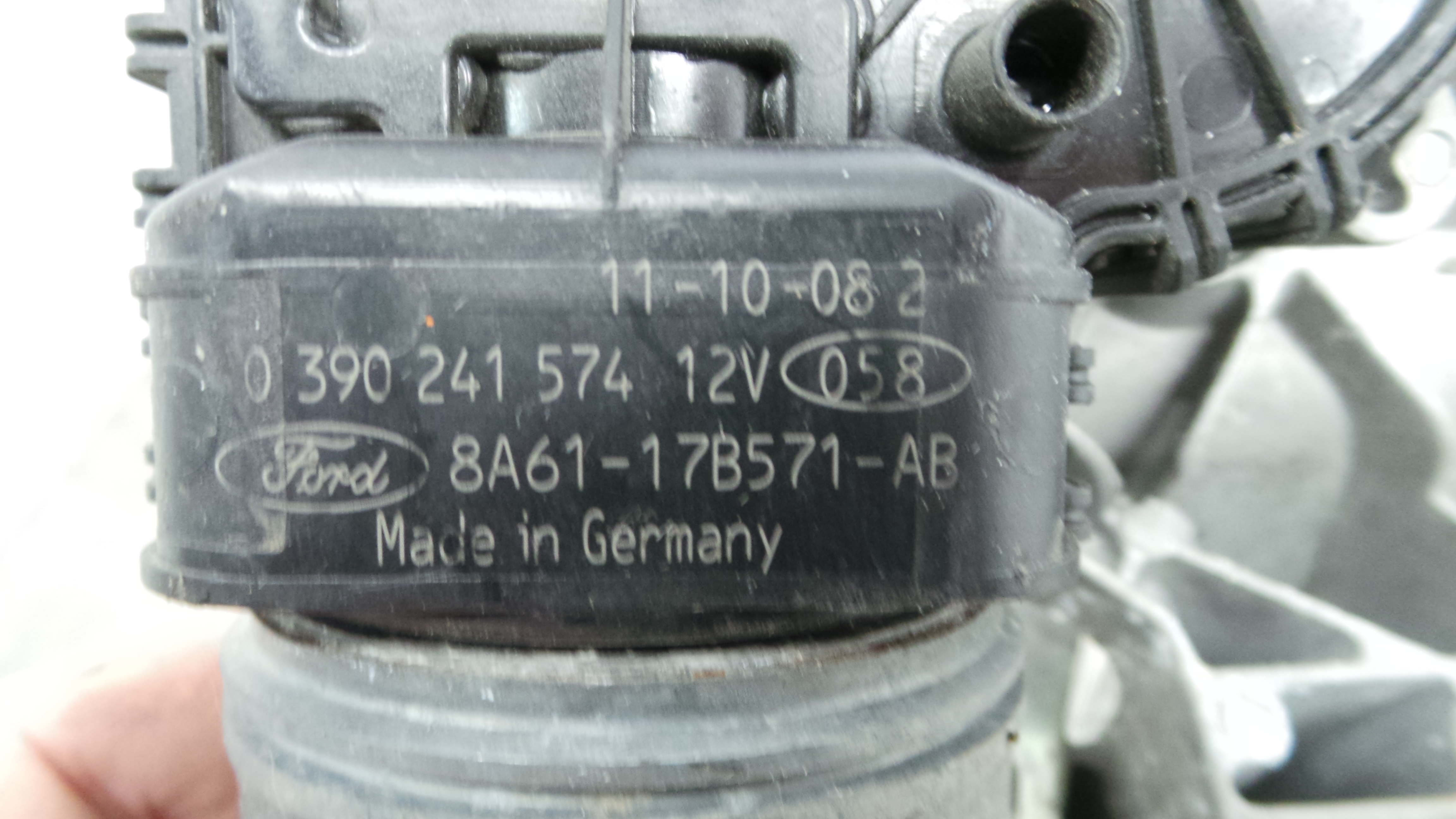 Motor Limpa Vidros Frente 8A61-17B571-AB - FORD FIESTA VI (CB1, CCN)-33643584