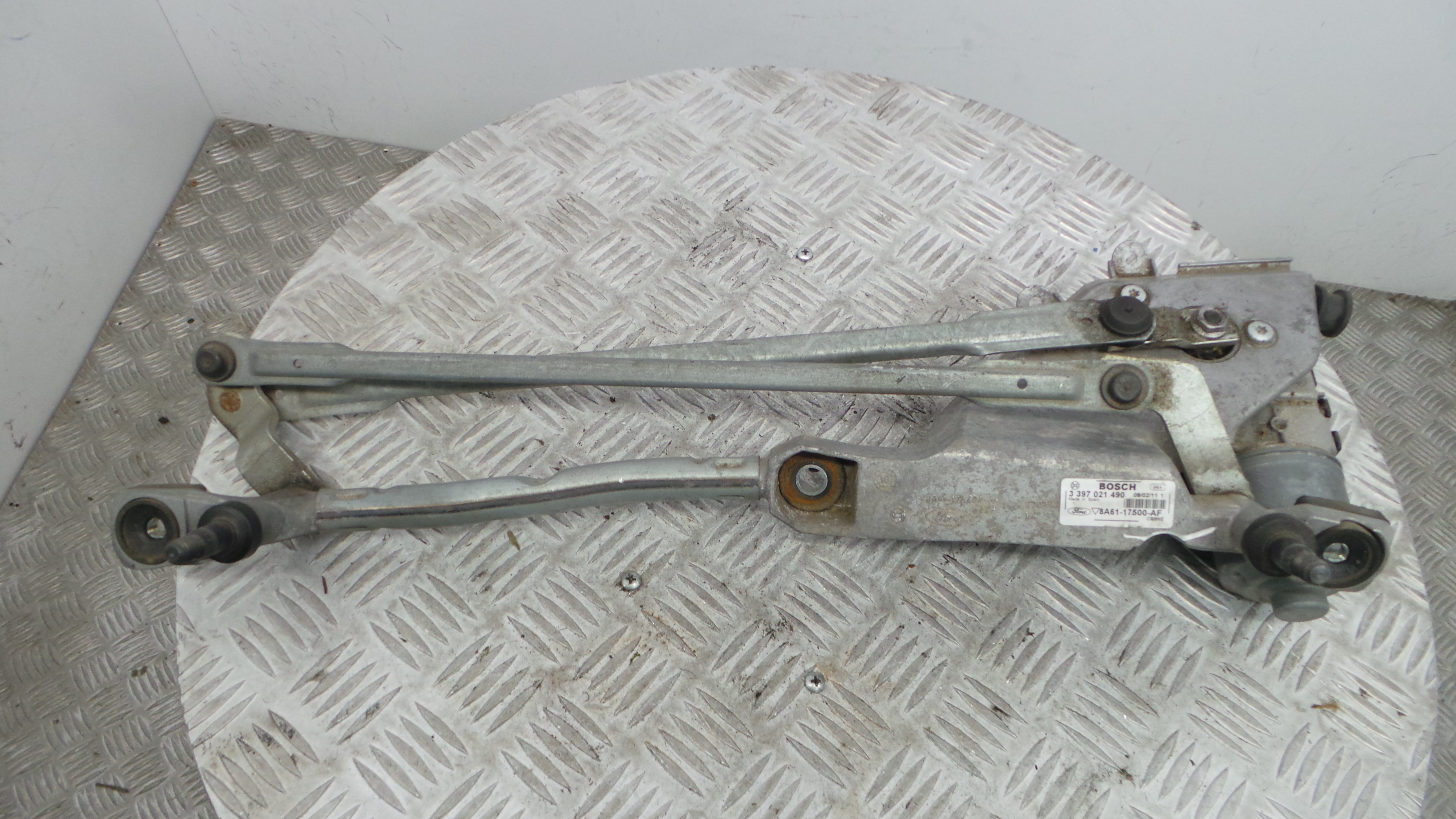 Motor Limpa Vidros Frente  8A61-17B571-AB - FORD FIESTA VI (CB1, CCN)-33643595