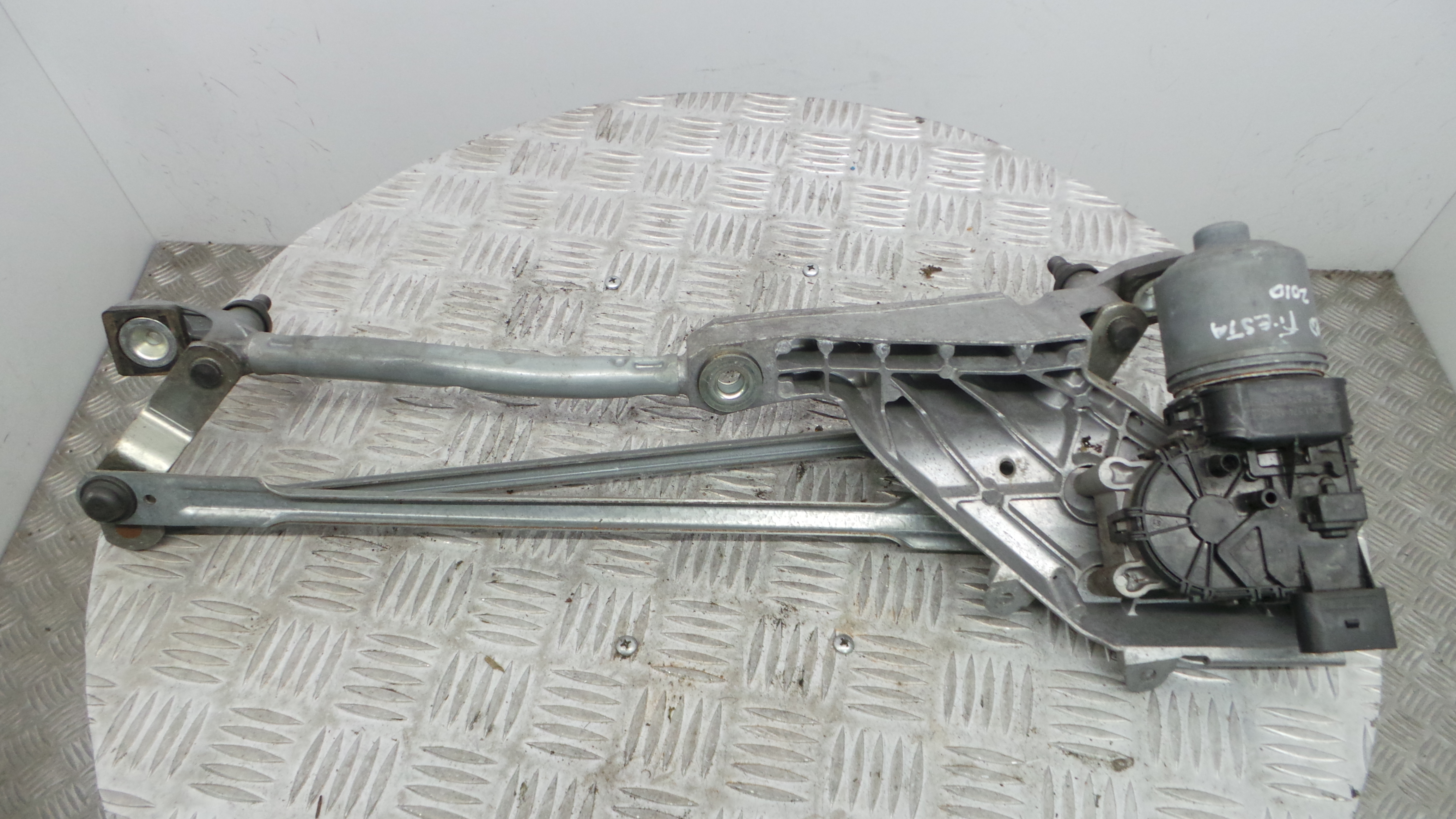 Motor Limpa Vidros Frente  8A61-17B571-AB - FORD FIESTA VI (CB1, CCN)-33643595