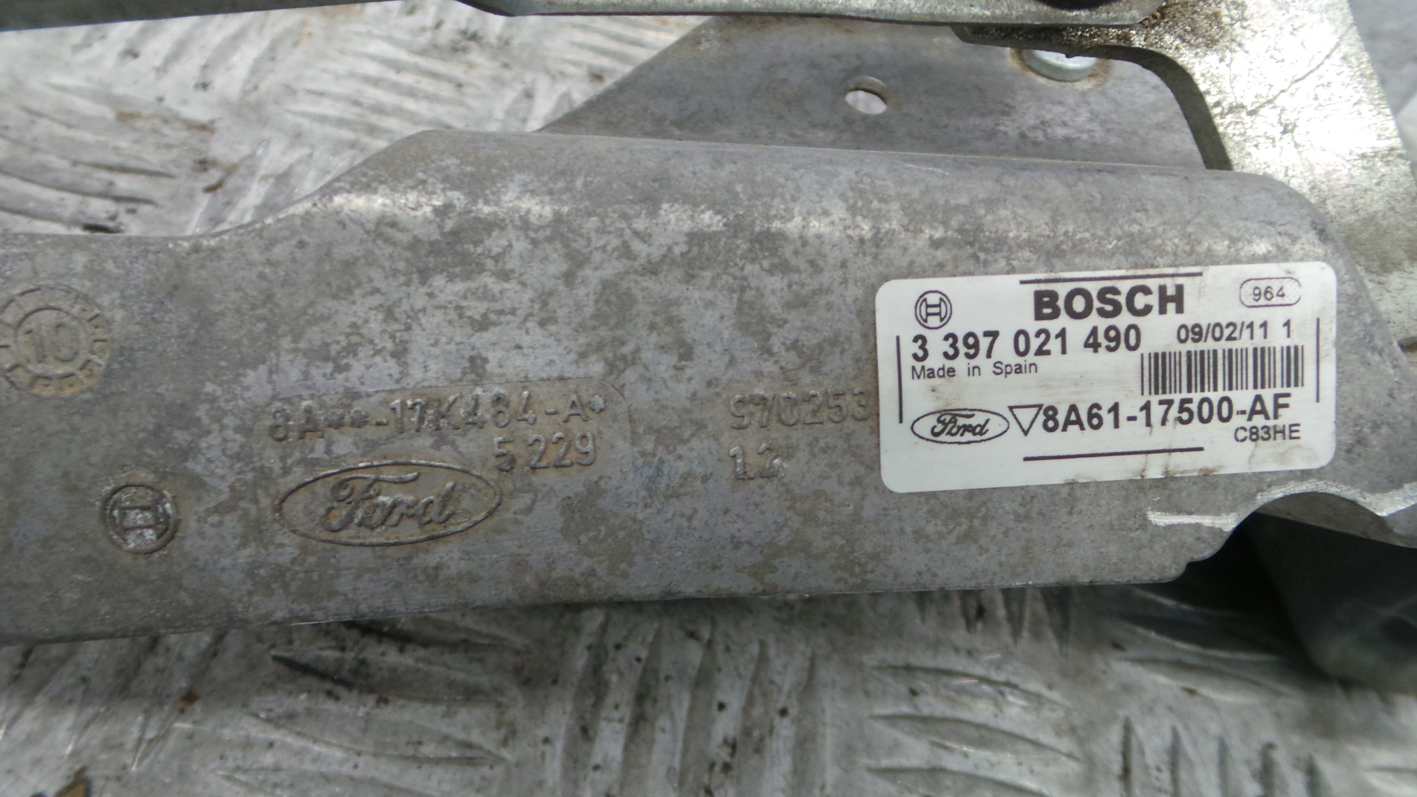 Motor Limpa Vidros Frente  8A61-17B571-AB - FORD FIESTA VI (CB1, CCN)-33643595