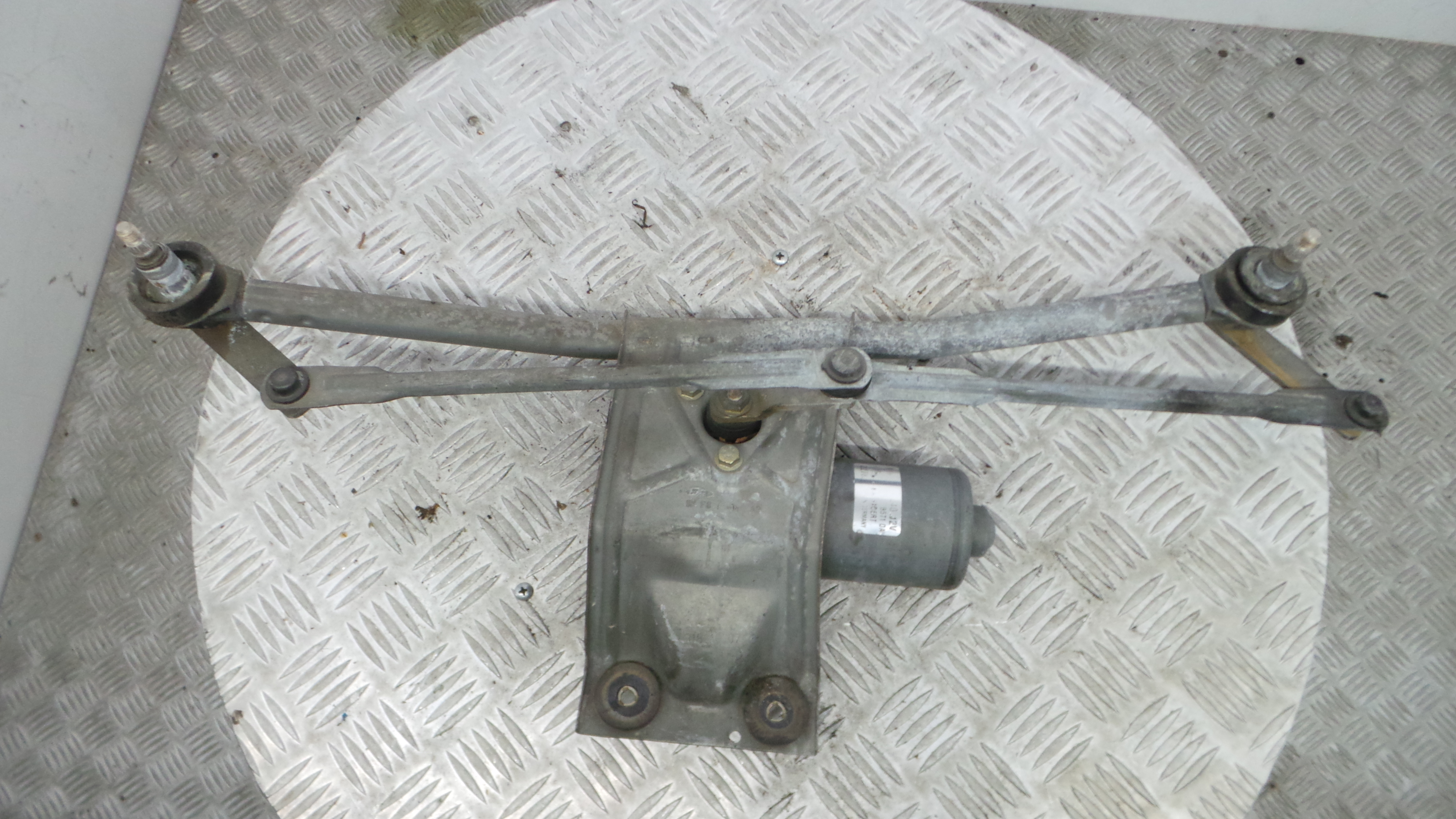 Motor Limpa Vidros Frente 96FG-17504-AB - FORD FIESTA IV (JA_, JB_), FIESTA Mk IV (JA_, JB_)-33643607 Motor Limpa Vidros Frente 96FG-17504-AB - FORD FIESTA IV (JA_, JB_), FIESTA Mk IV (JA_, JB_)-33643607