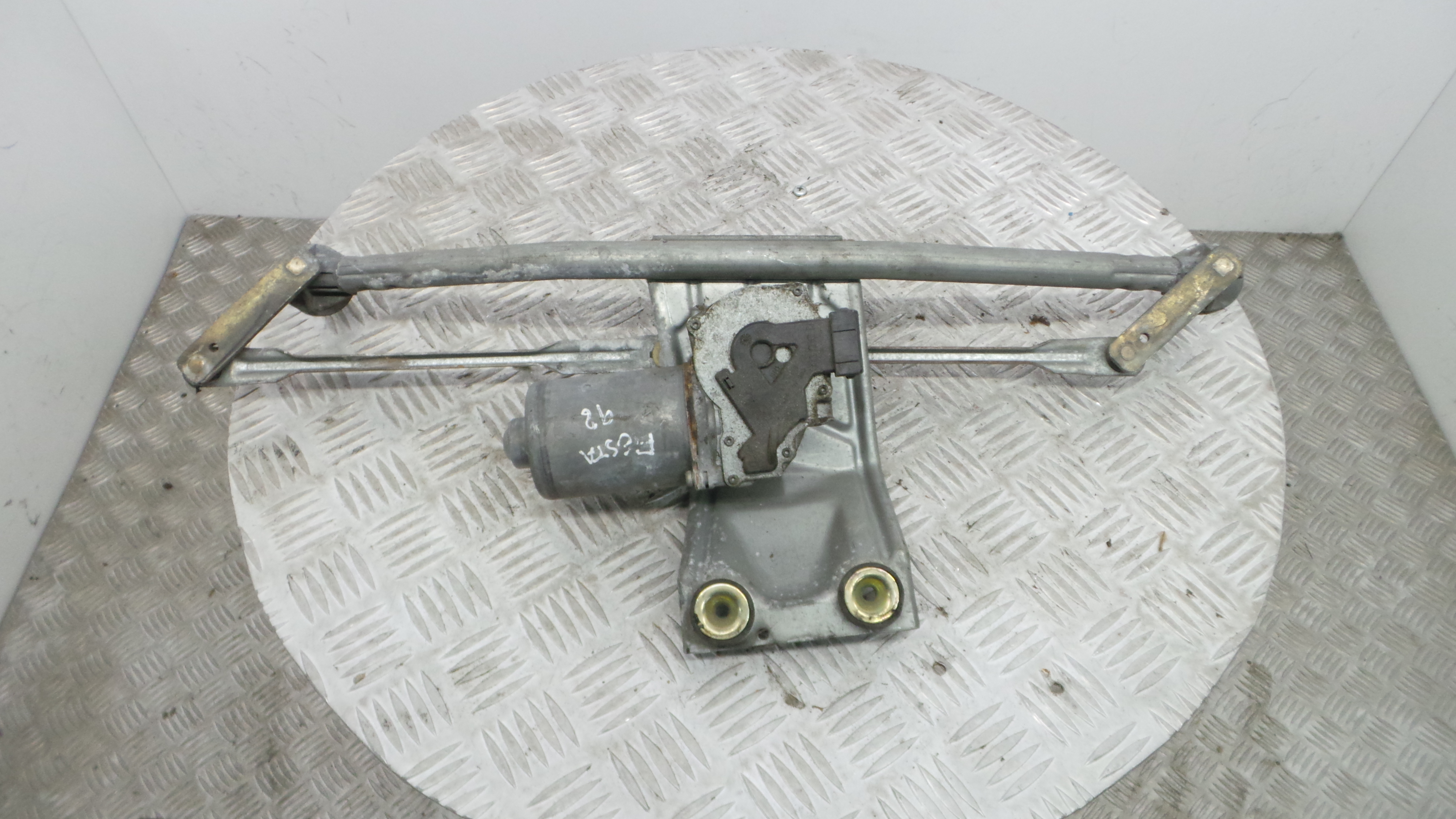 Motor Limpa Vidros Frente  96FG-17504-AB - FORD FIESTA IV (JA_, JB_), FIESTA Mk IV (JA_, JB_)-33643607