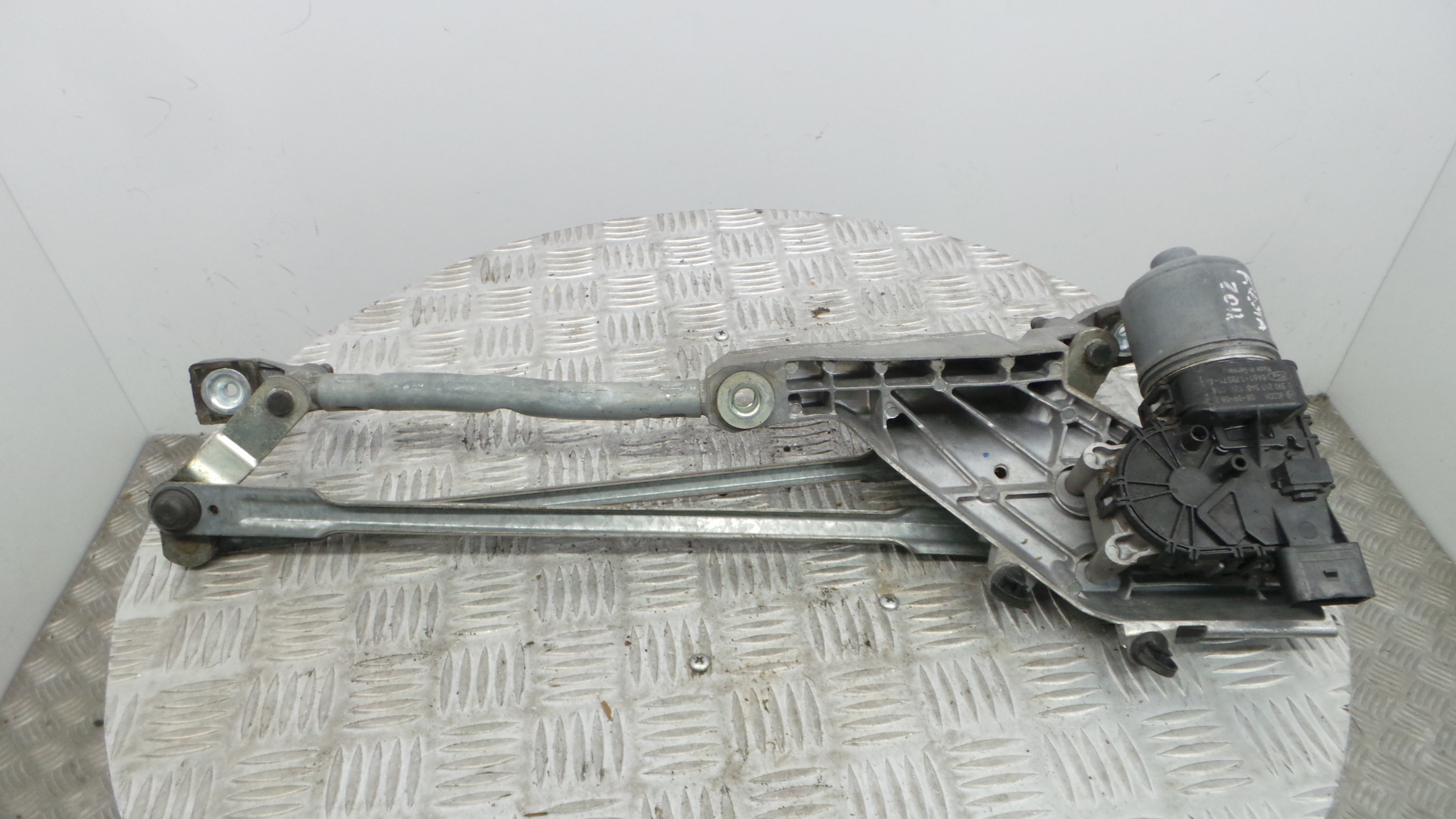 Motor Limpa Vidros Frente  8A61-17B571-AA - FORD FIESTA VI (CB1, CCN)-33643620