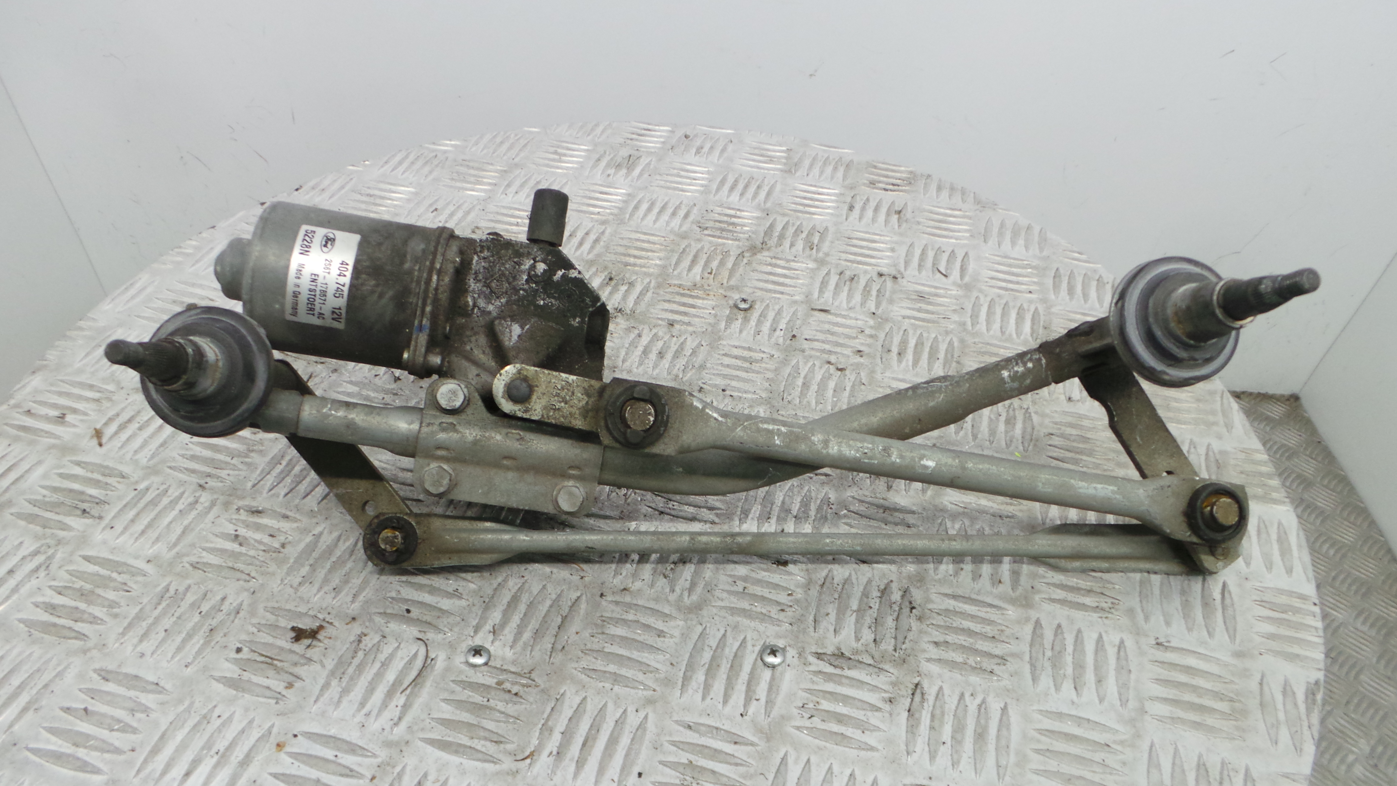 Motor Limpa Vidros Frente 2S6T-17B571-AC - FORD FIESTA V (JH_, JD_)-33643635 Motor Limpa Vidros Frente 2S6T-17B571-AC - FORD FIESTA V (JH_, JD_)-33643635