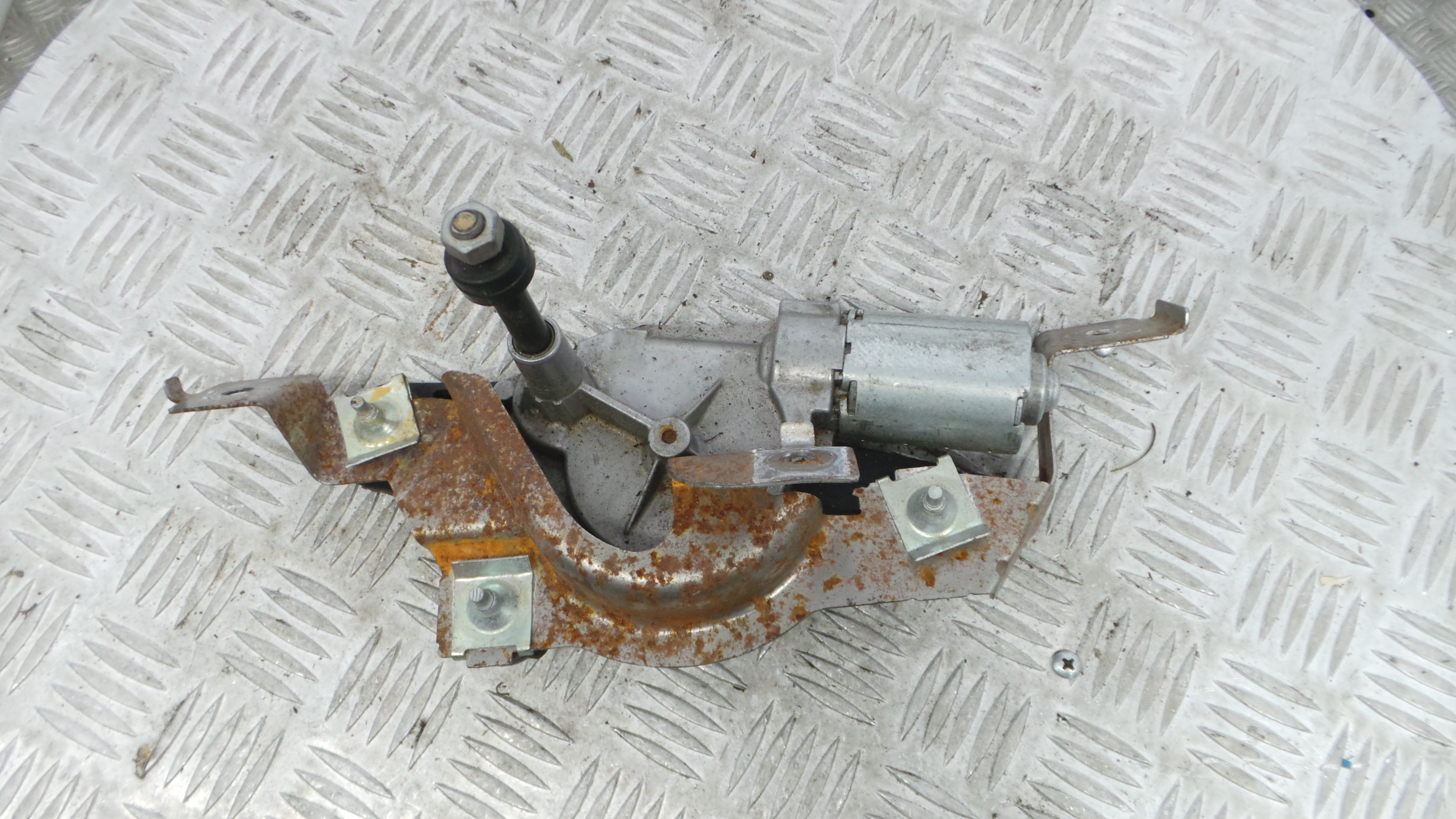 Motor Limpa Vidros Trás 8A61-A17K441-AE - FORD FIESTA VI (CB1, CCN)-33643687