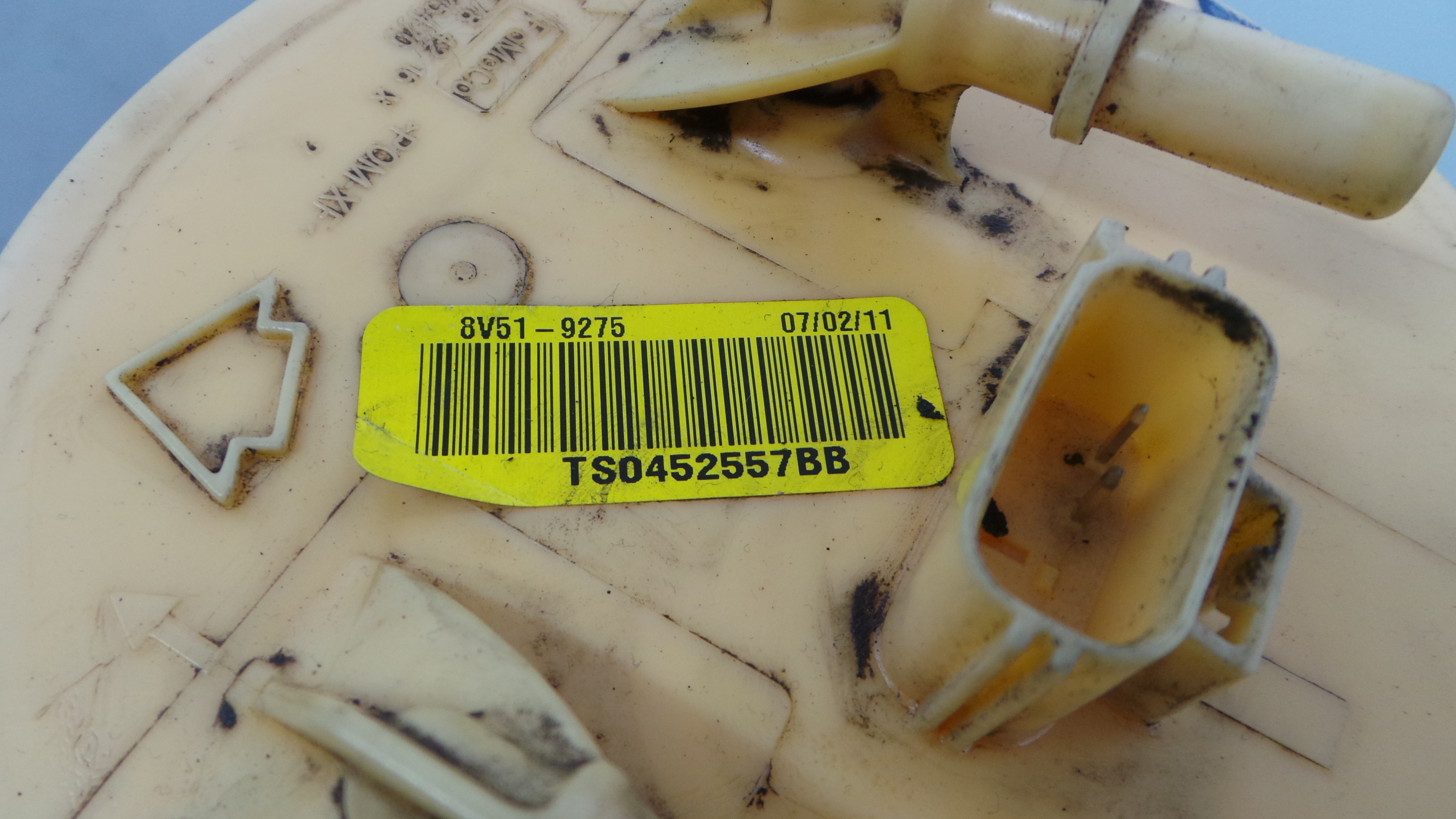 Boia do Combustível 8V51-9275 - FORD FIESTA VI (CB1, CCN)-33643989