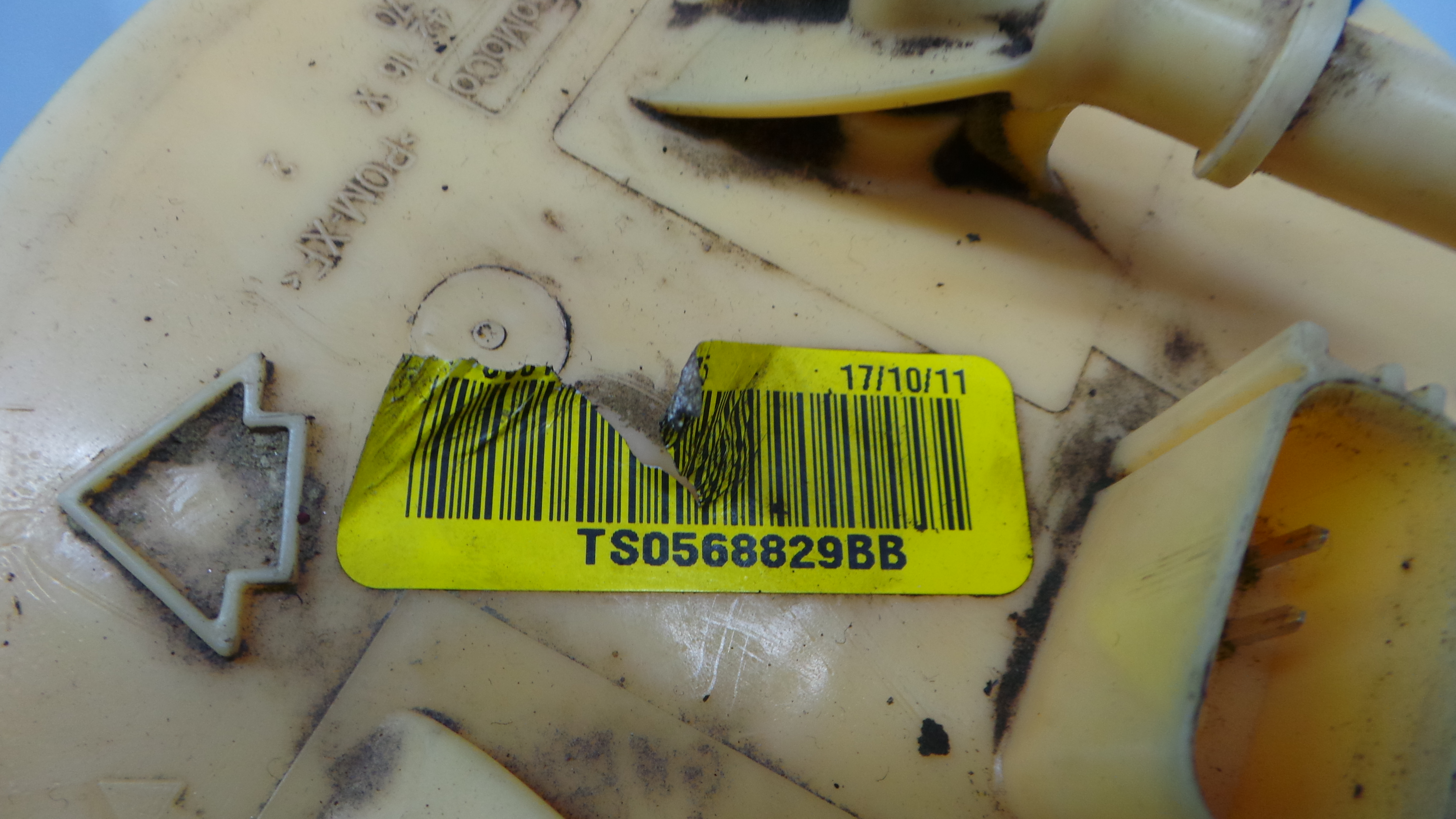 Boia do Combustível 8V21-9275 - FORD FIESTA VI (CB1, CCN)-33644010