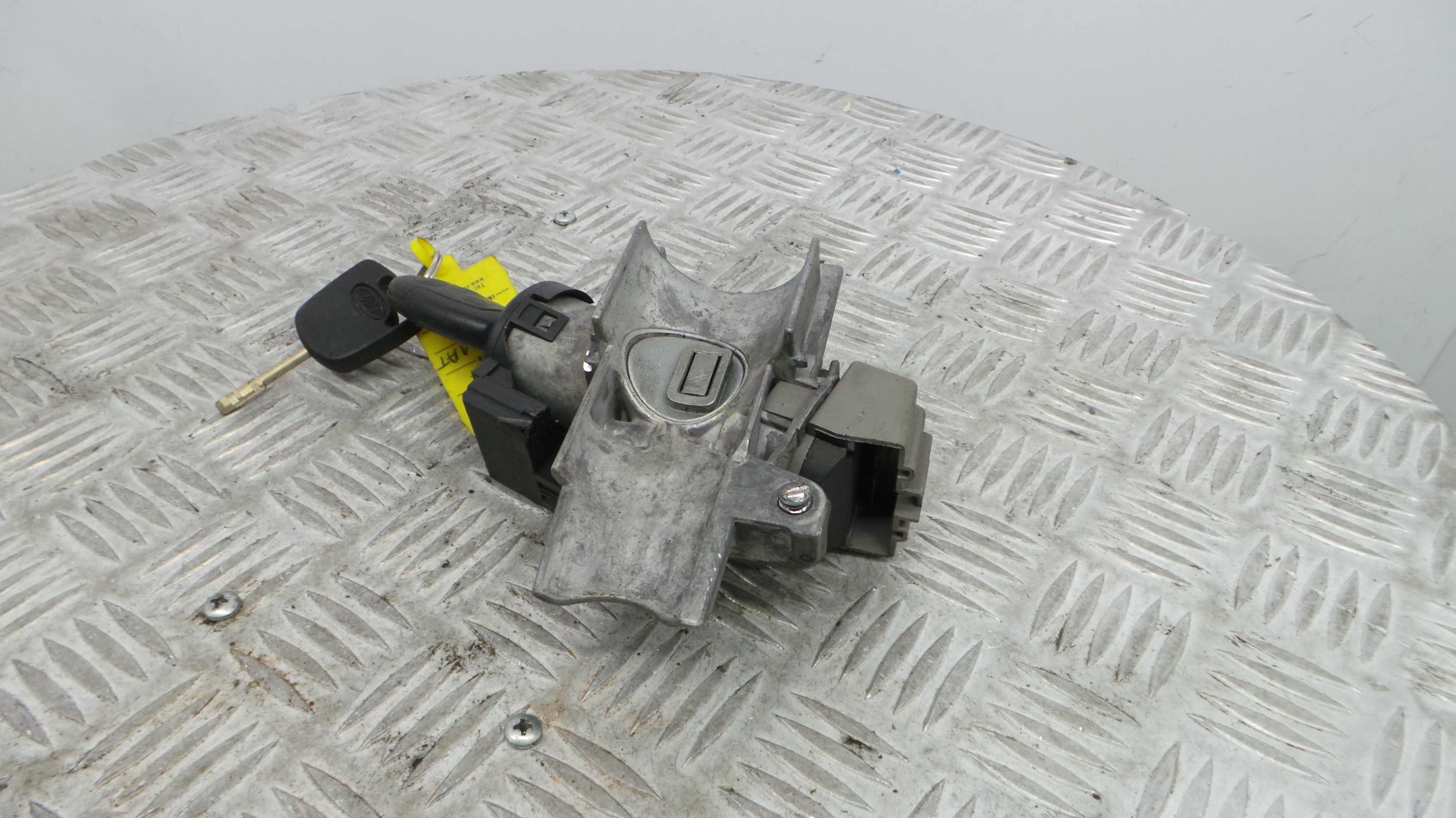 Canhão de ignição 98AB-11572-BG - FORD FIESTA V (JH_, JD_)-33644021