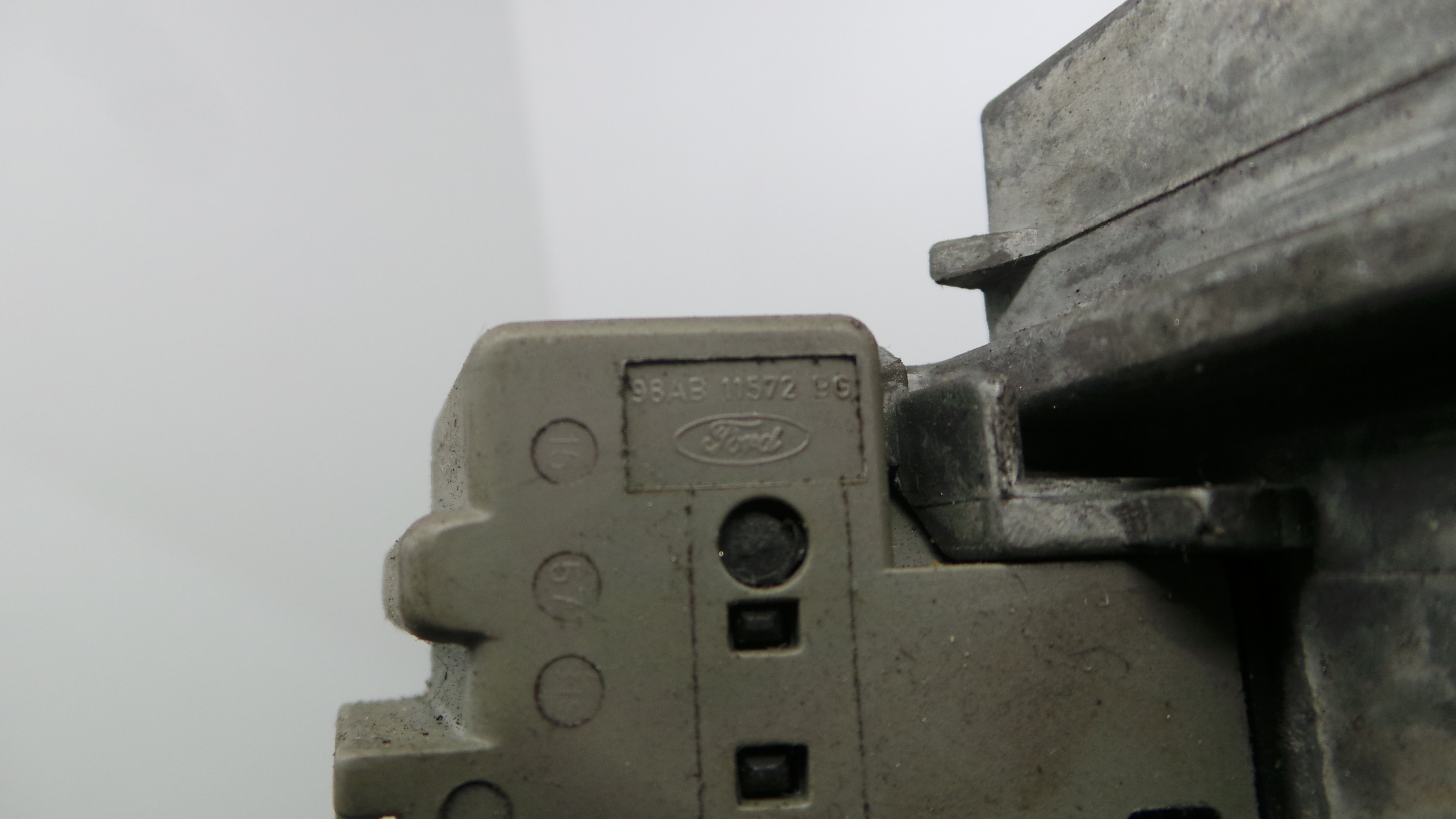 Canhão de ignição 98AB-11572-BG - FORD FIESTA V (JH_, JD_)-33644021