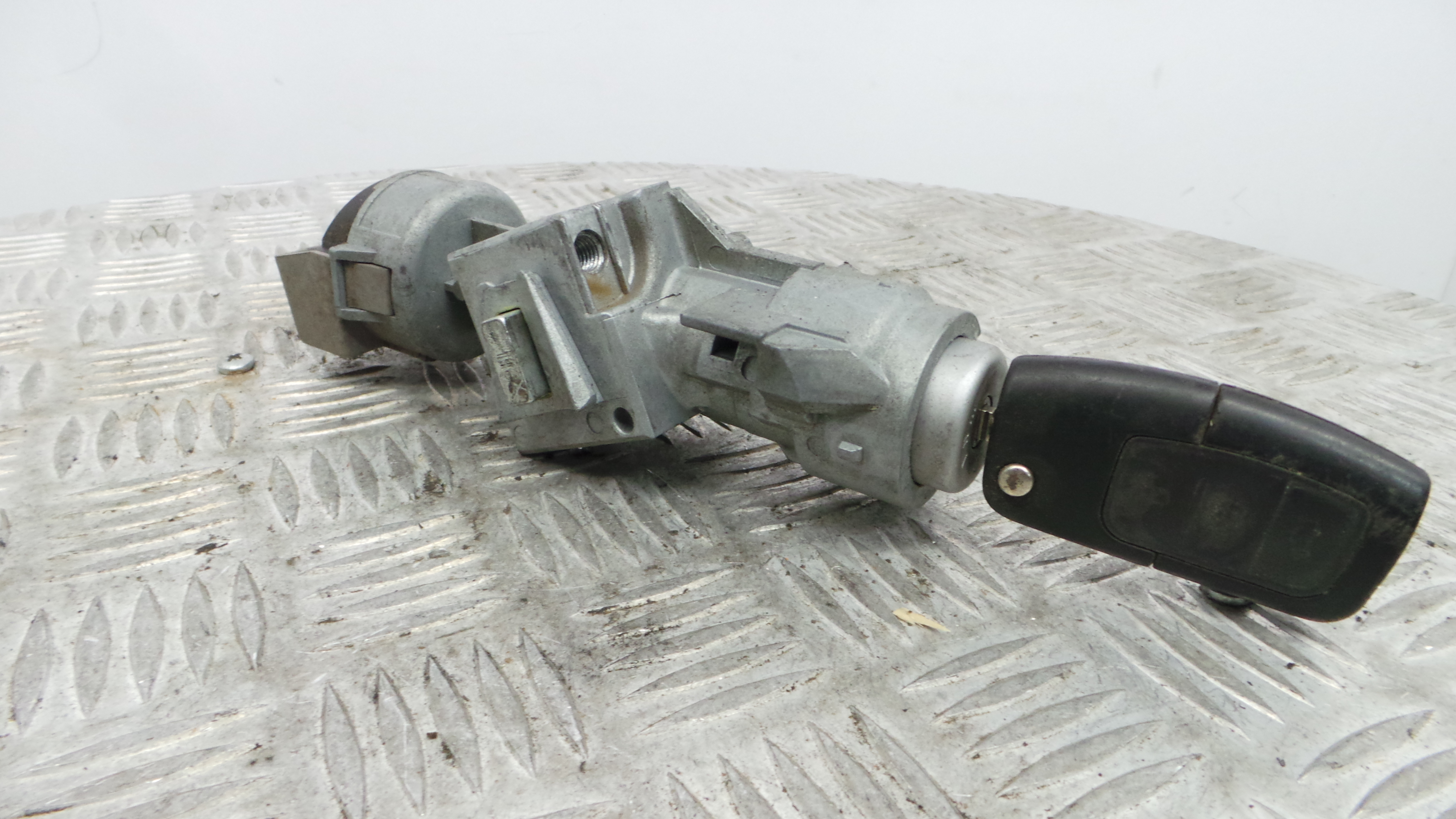 Canhão de ignição 3M51-3F880-AE - FORD C-MAX (DM2)-33644049