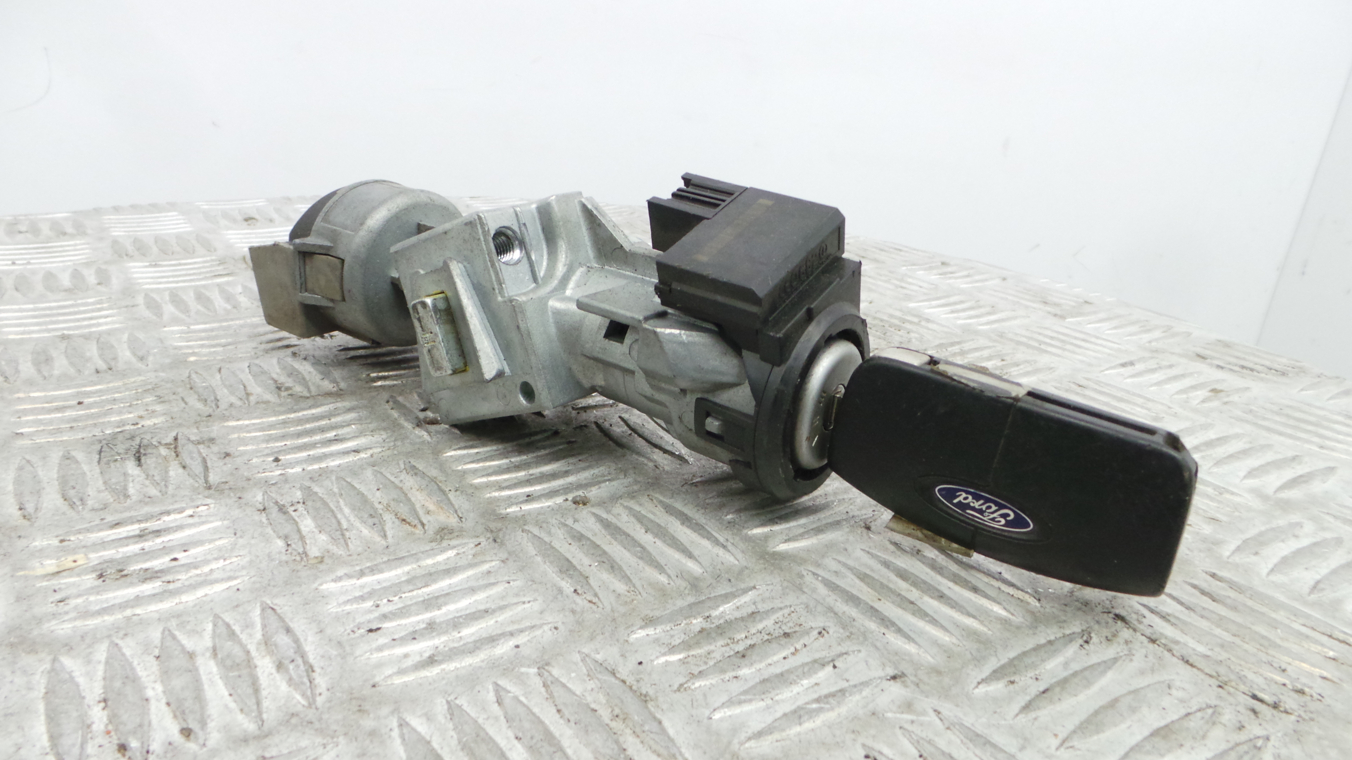 Canhão de ignição 3M51-3F880-AD - FORD FOCUS II (DA_, HCP, DP)-33644052