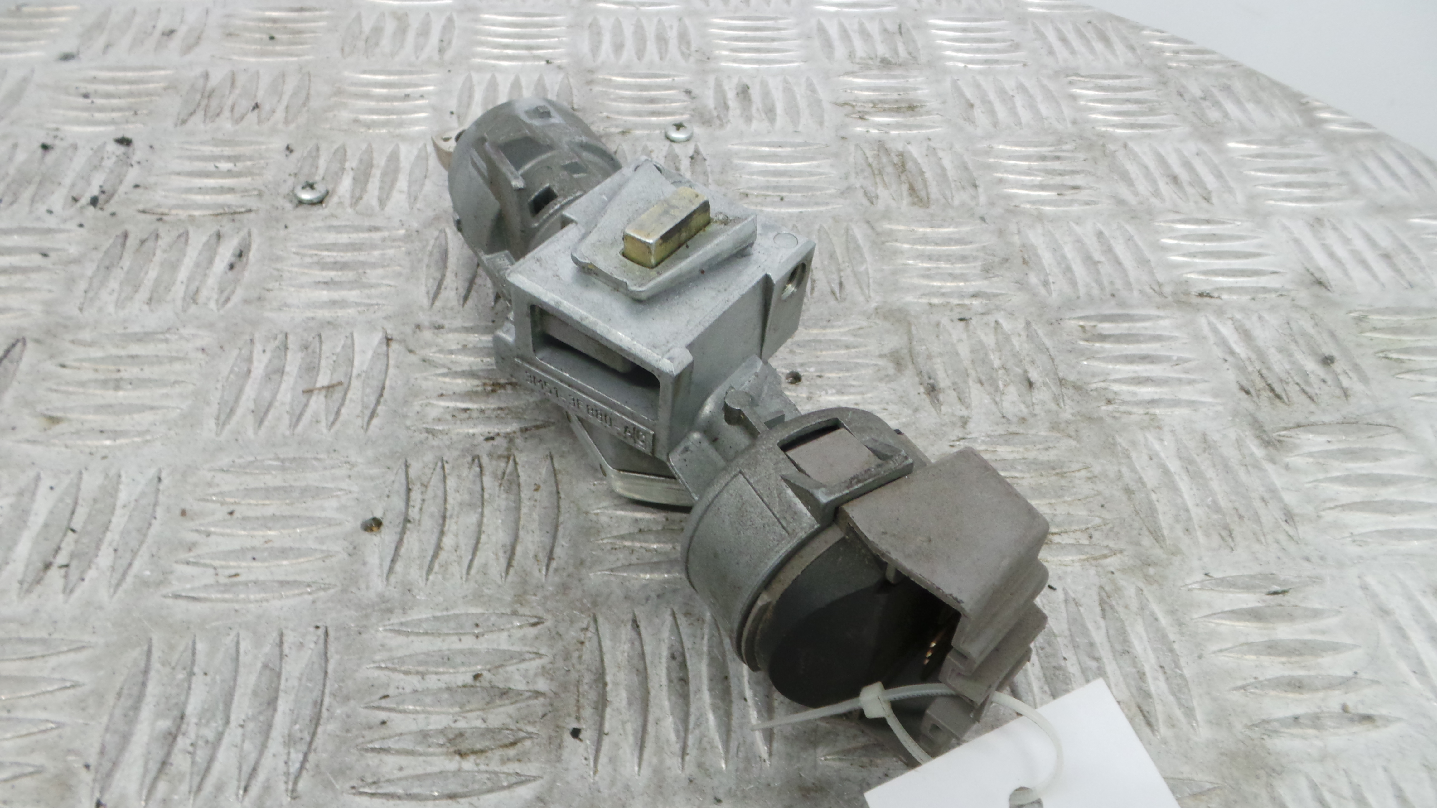 Canhão de ignição 3M51-3F880-AC - FORD FOCUS II (DA_, HCP, DP)-36622467