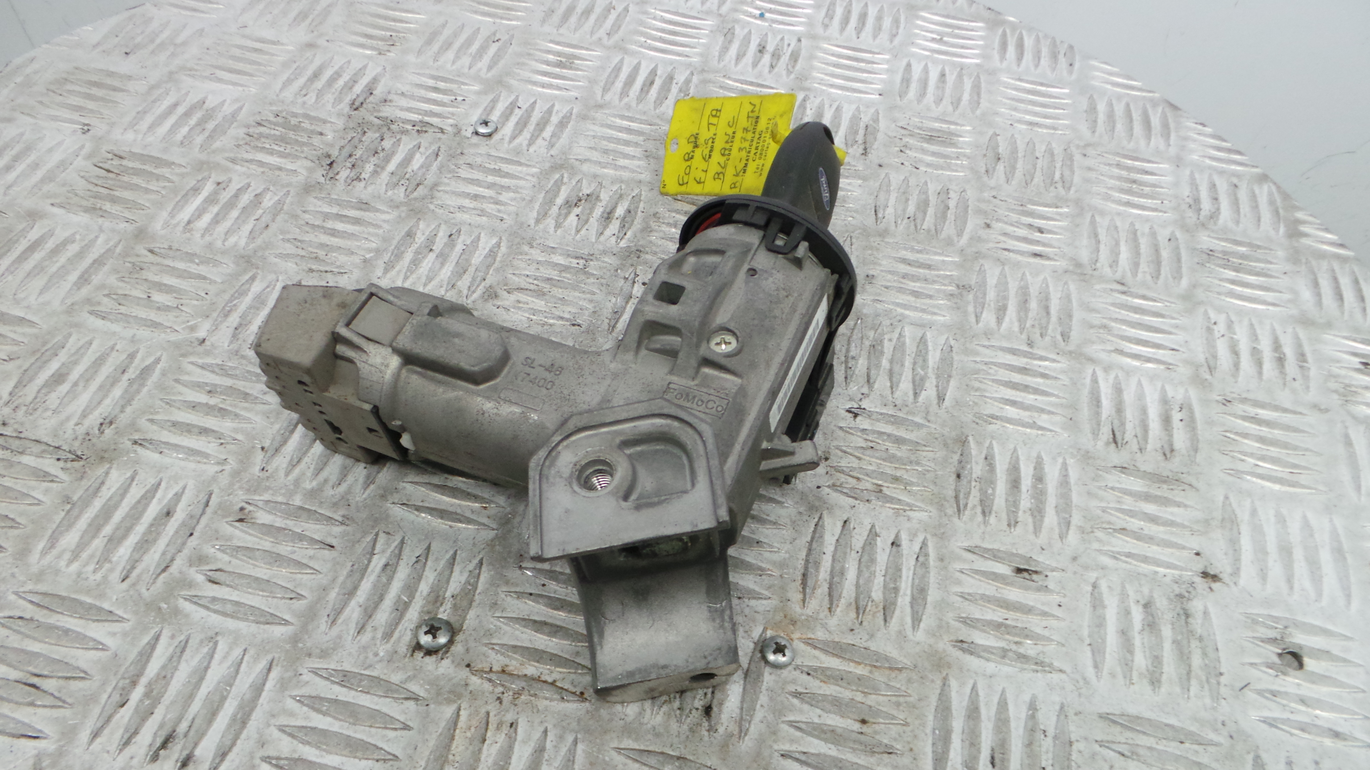 Canhão de ignição 9V21-3F880-EC - FORD FIESTA VI (CB1, CCN)-33644084