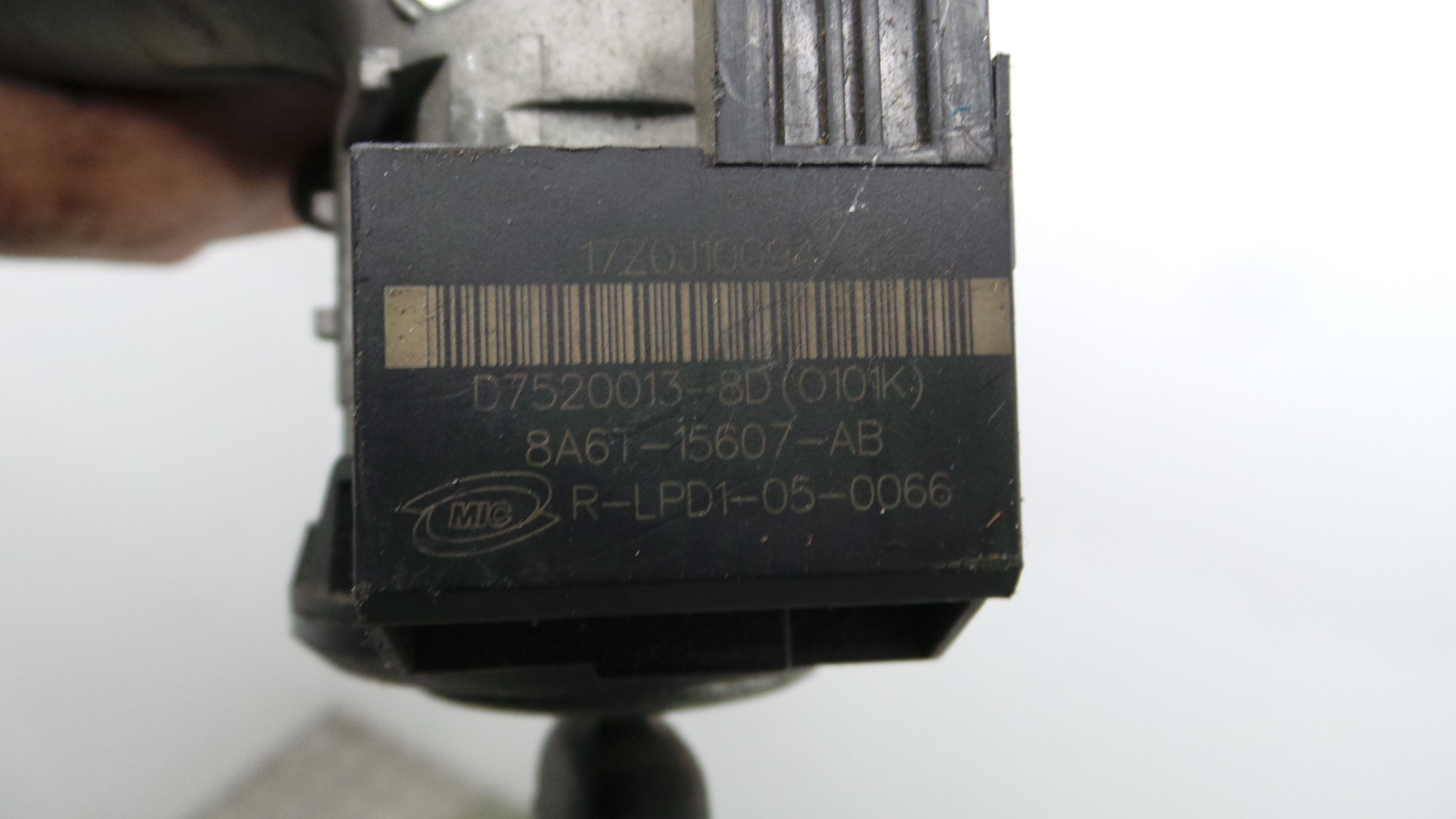 Canhão de ignição 9V21-3F880-EC - FORD FIESTA VI (CB1, CCN)-33644084