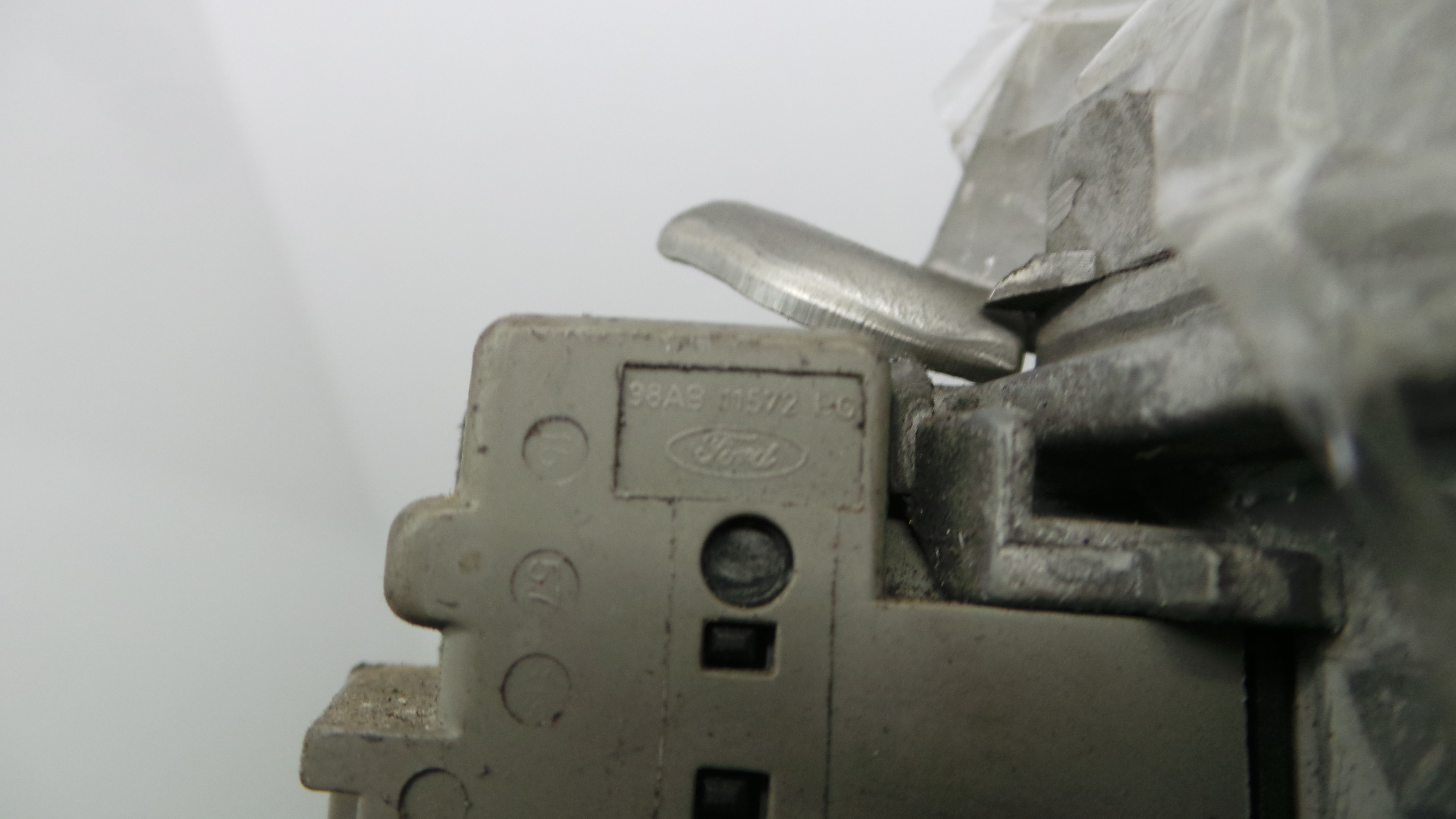 Canhão de ignição 98AB-11572-BG - FORD FIESTA V (JH_, JD_)-33644097