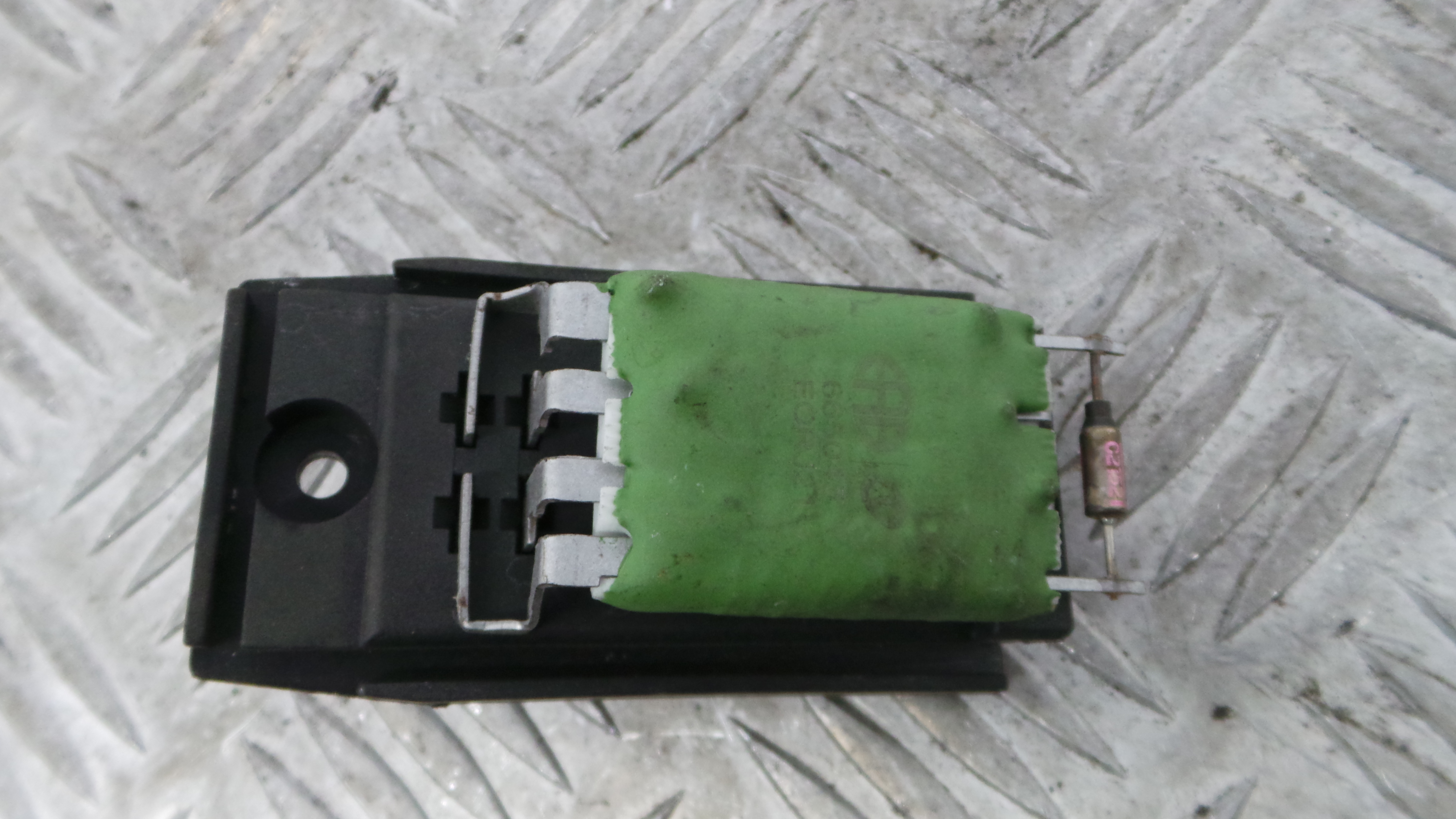 Resistência Ventilador Do Habitáculo 665045 - FORD FOCUS I (DAW, DBW)-33644223